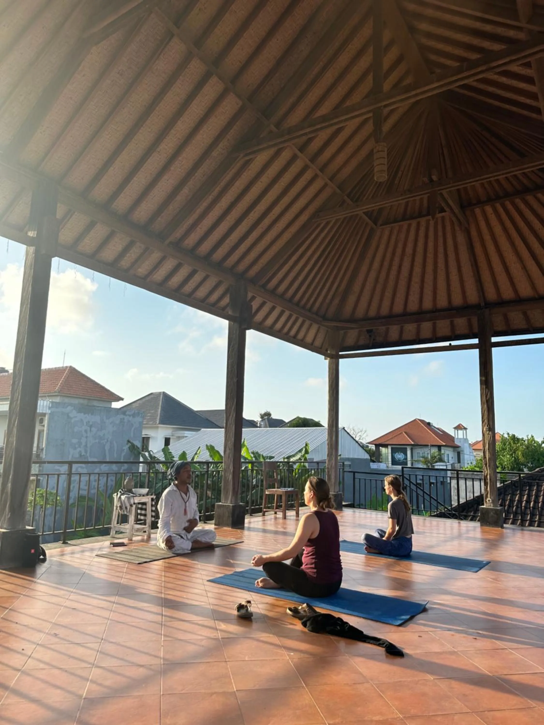 Day in Diuma residence yoga meditation retreat and healing Center