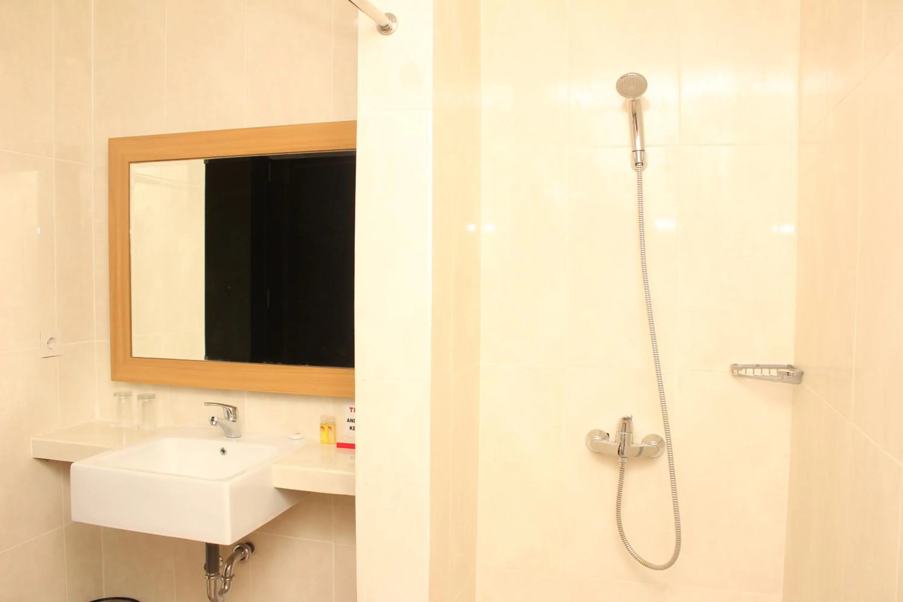 Bathroom in Naka Hotel Kupang