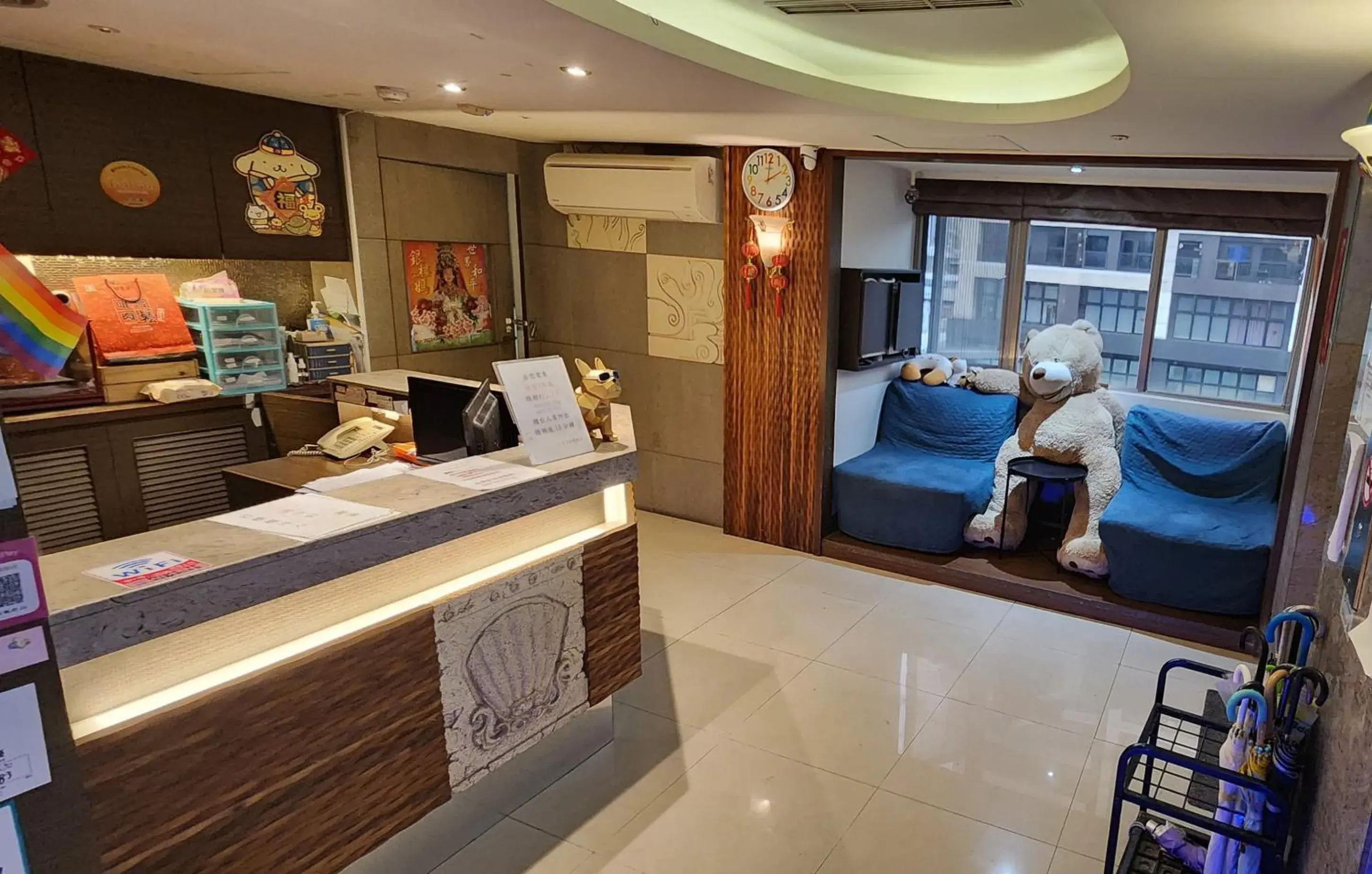 Bed in Honey Prince Bed in Honey Prince