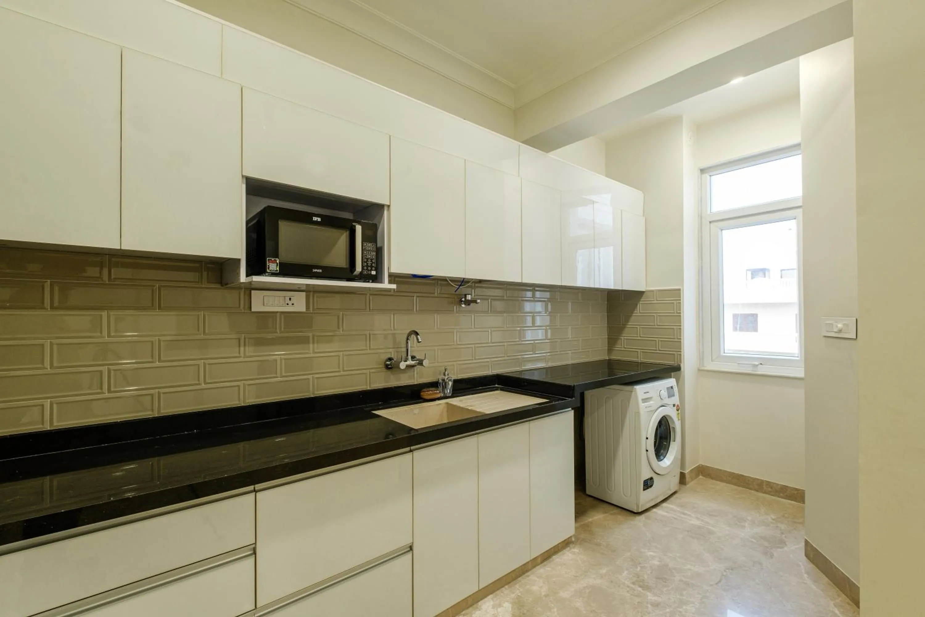 Kitchen or kitchenette in Palm 34