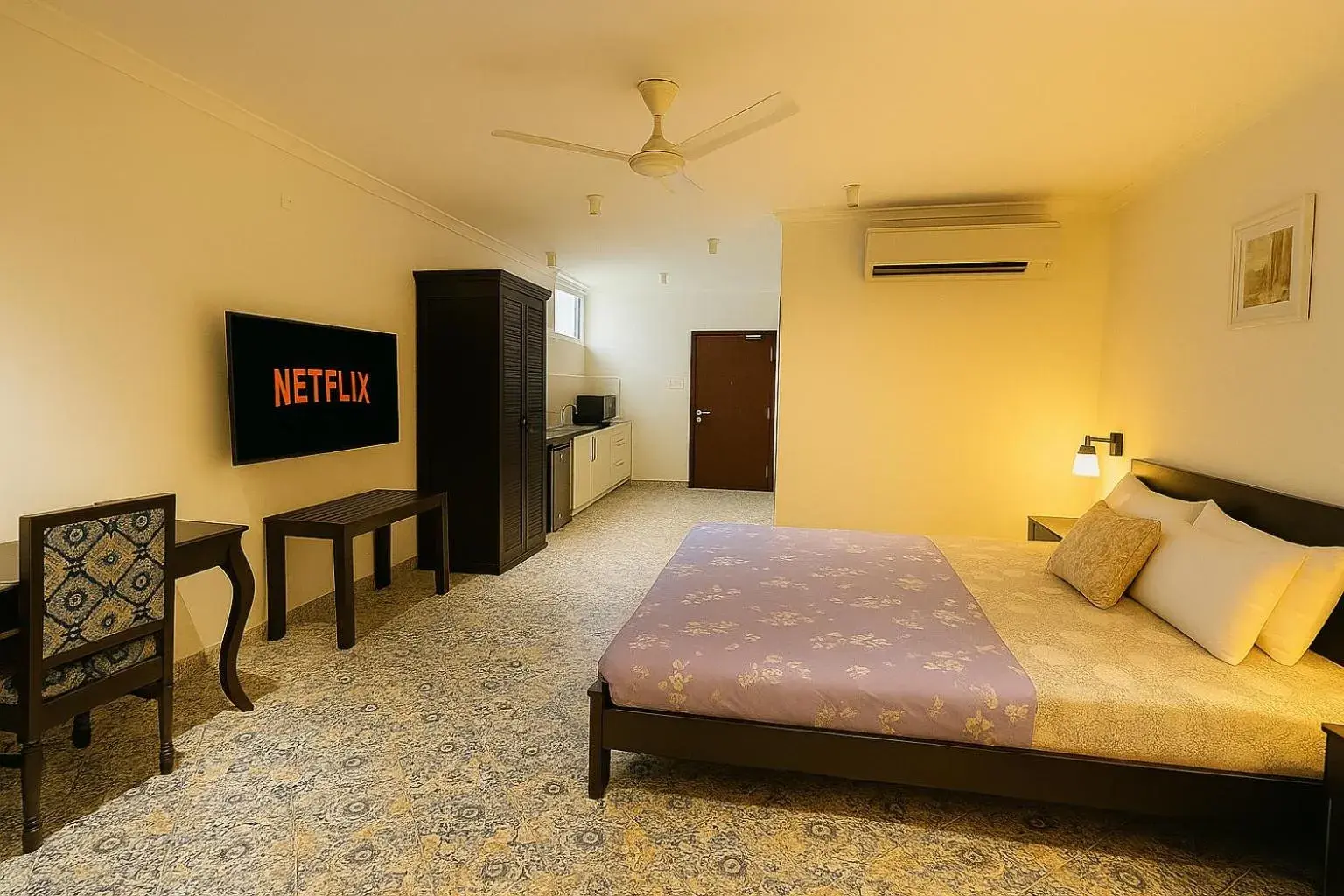 Bed in Palm 34 Bed in Palm 34