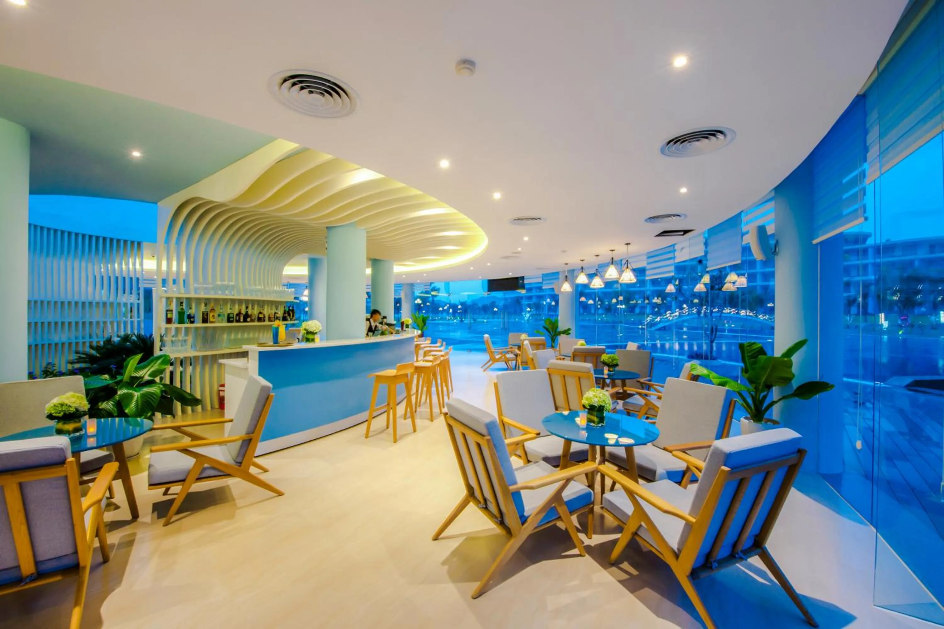 Lounge or bar in FLC Luxury Resort Quy Nhon