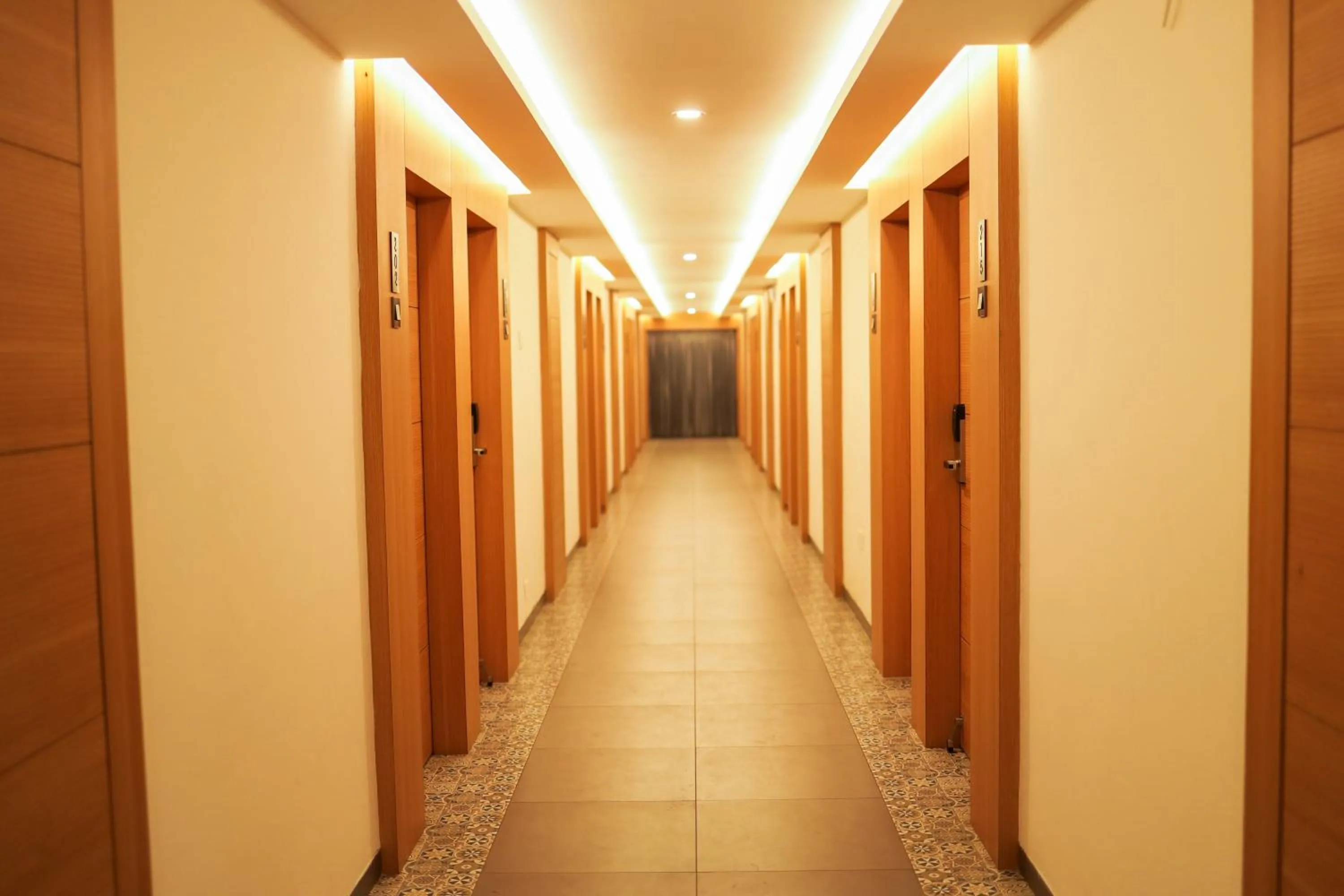 Property building in Hotel Vales Park