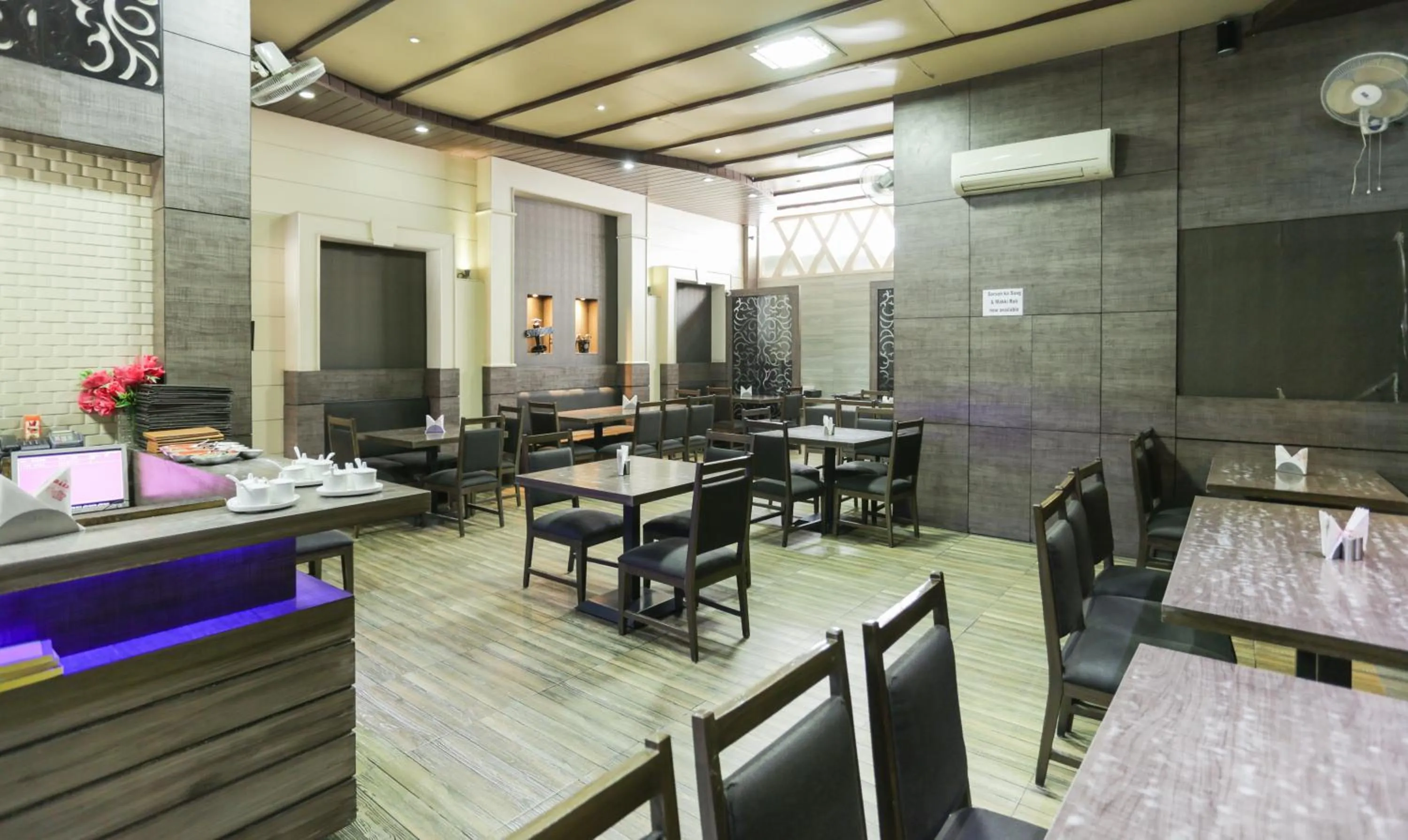 Restaurant/places to eat in Treebo Bliss