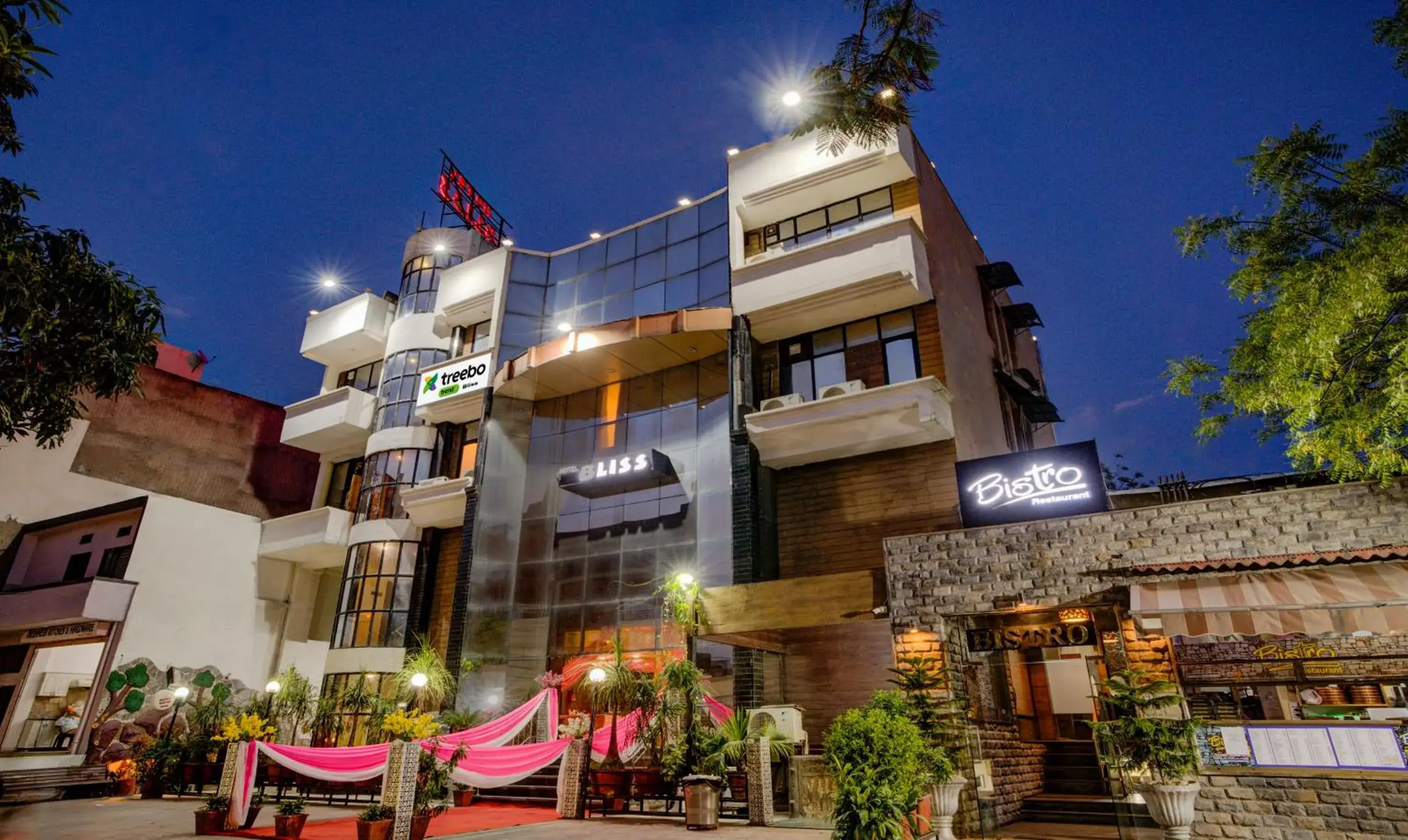 Facade/entrance in Treebo Bliss Facade/entrance in Treebo Bliss