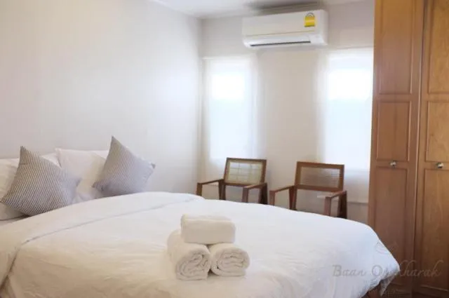 Bedroom, Bed in Baan Ongkharak bed & breakfast