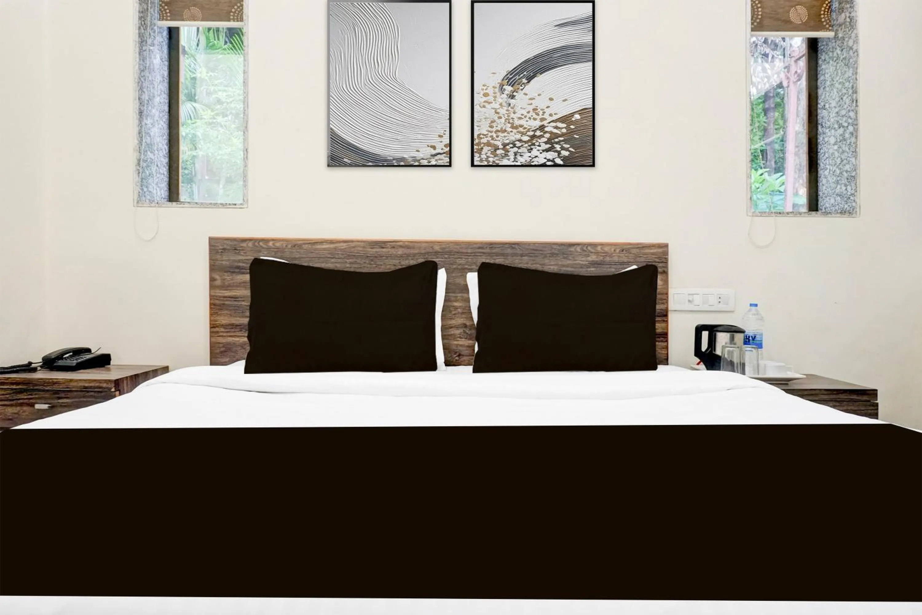 Bedroom, Bed in Hotel O Ambassador Hotel Panchgani