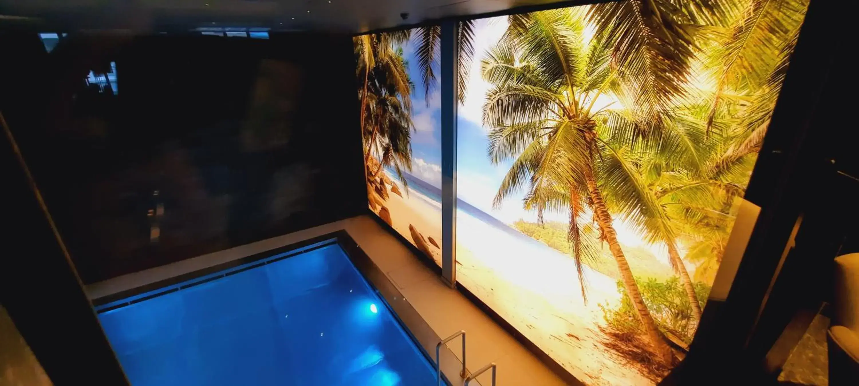 Swimming pool in Hotel Bero Swimming pool in Hotel Bero