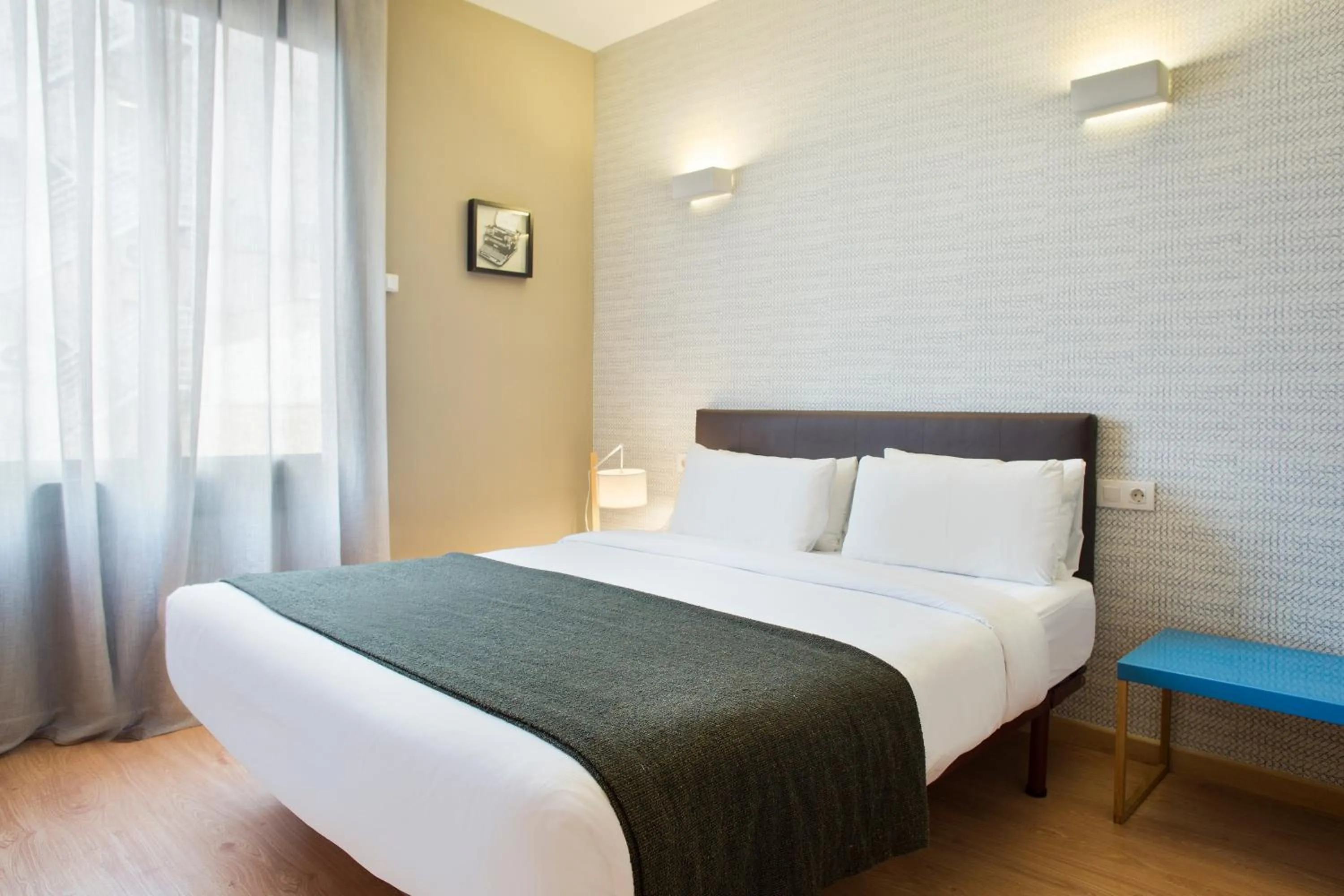 Bedroom, Bed in Bonavista Apartments - Pedrera