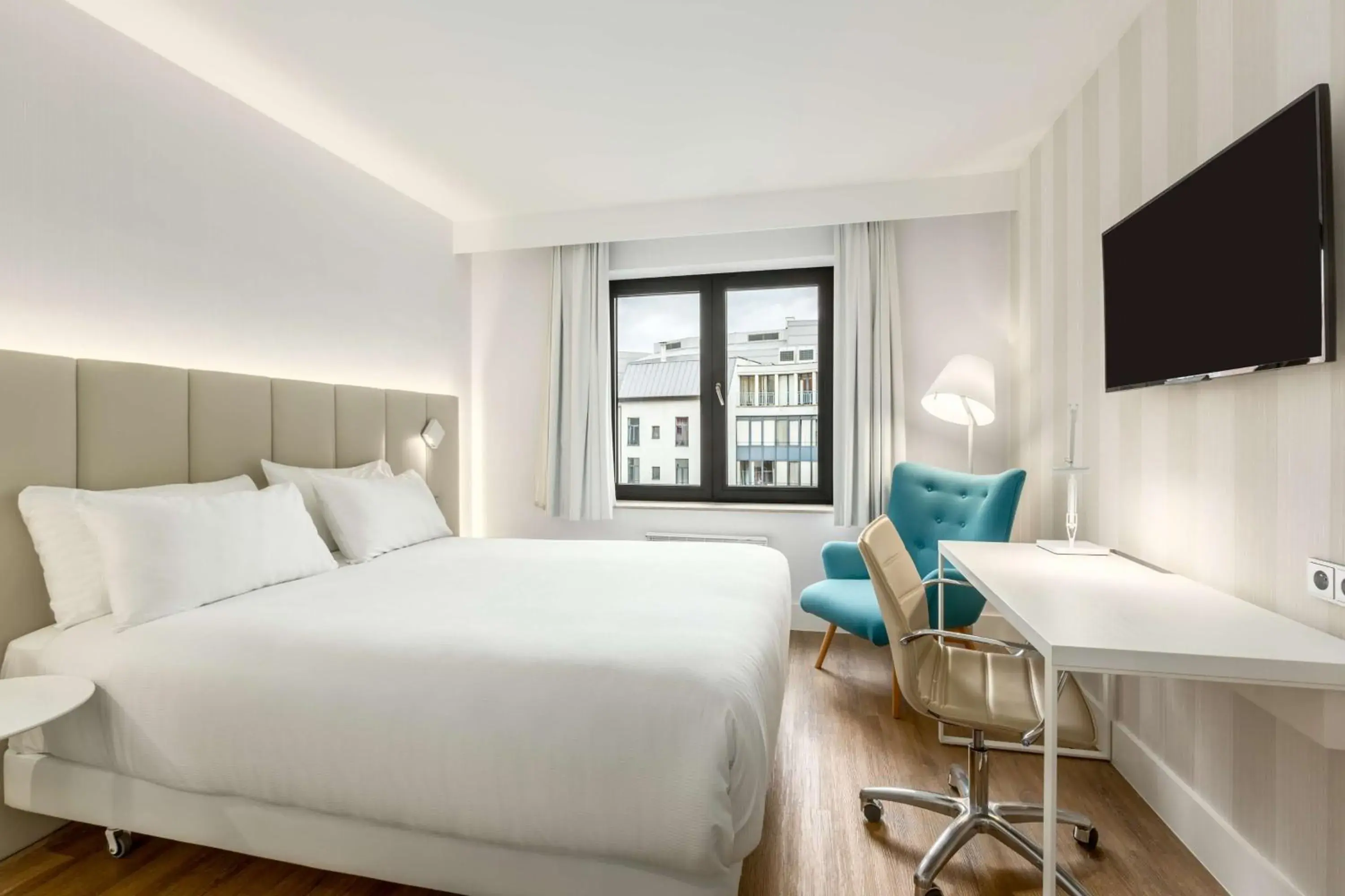 Standard Double or Twin Room New Style in NH Brussels Grand Place Arenberg Standard Double or Twin Room New Style in NH Brussels Grand Place Arenberg