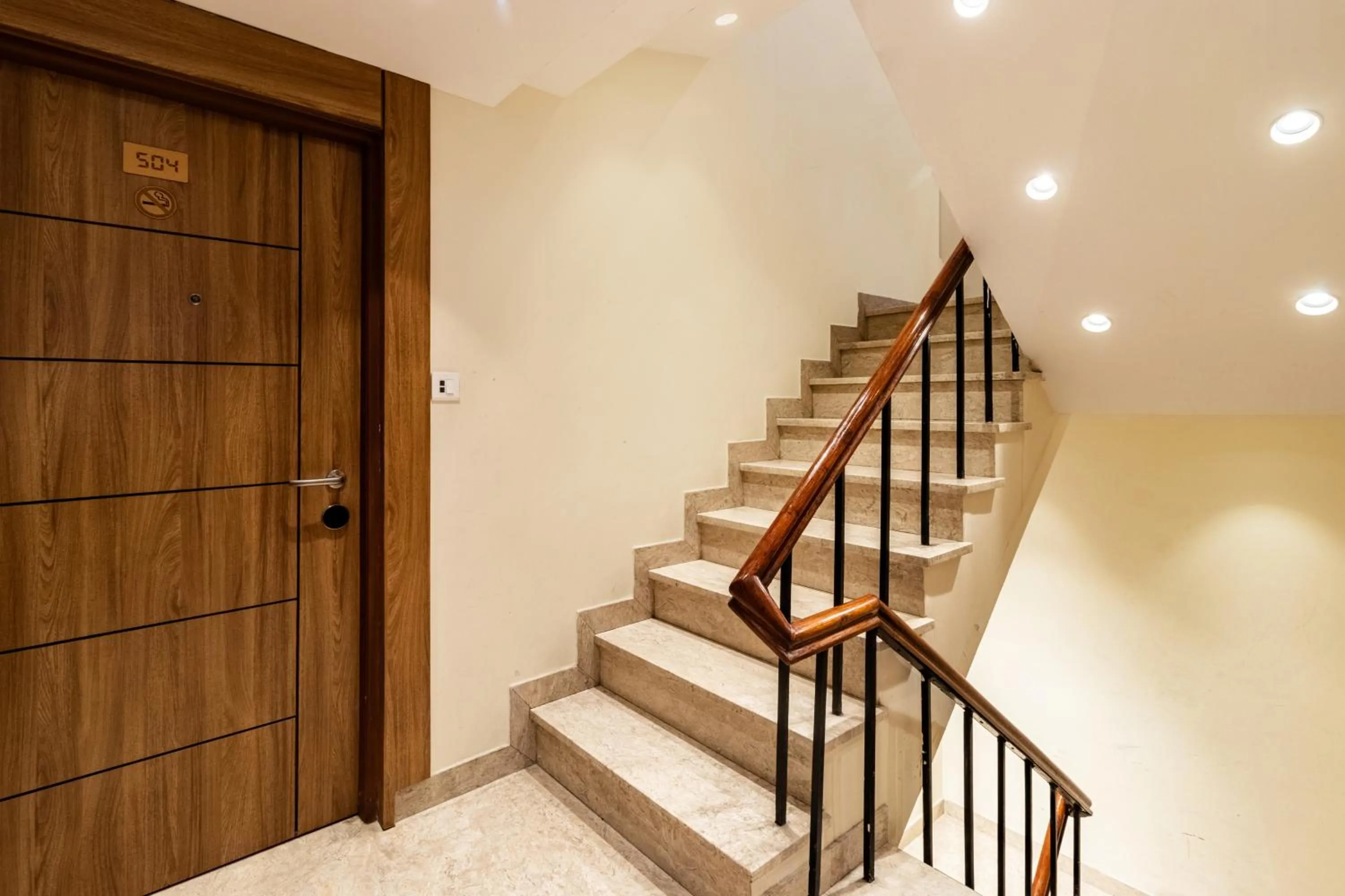 Lobby or reception in Treebo Varuna With Mountain View