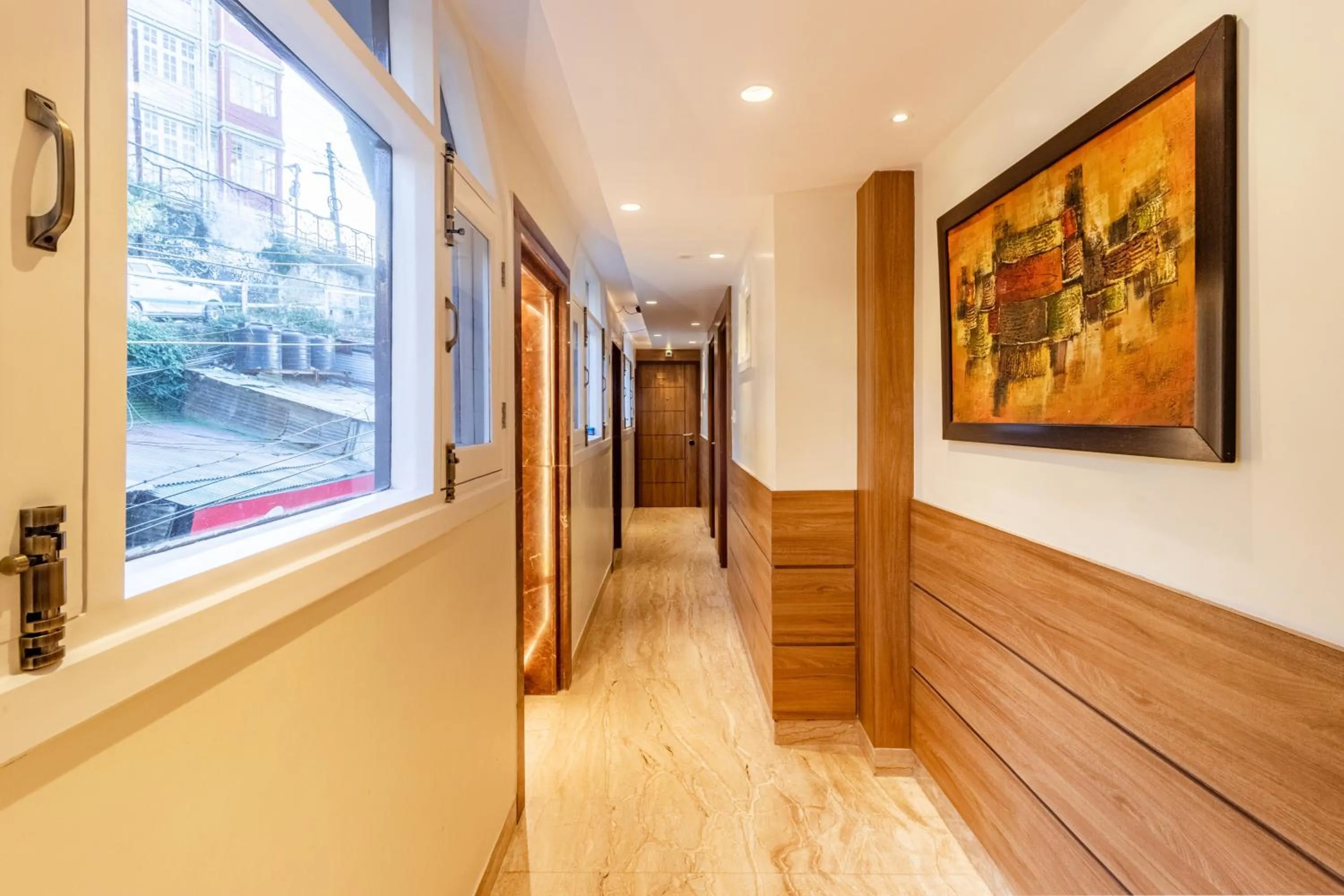 Lobby or reception in Treebo Varuna With Mountain View