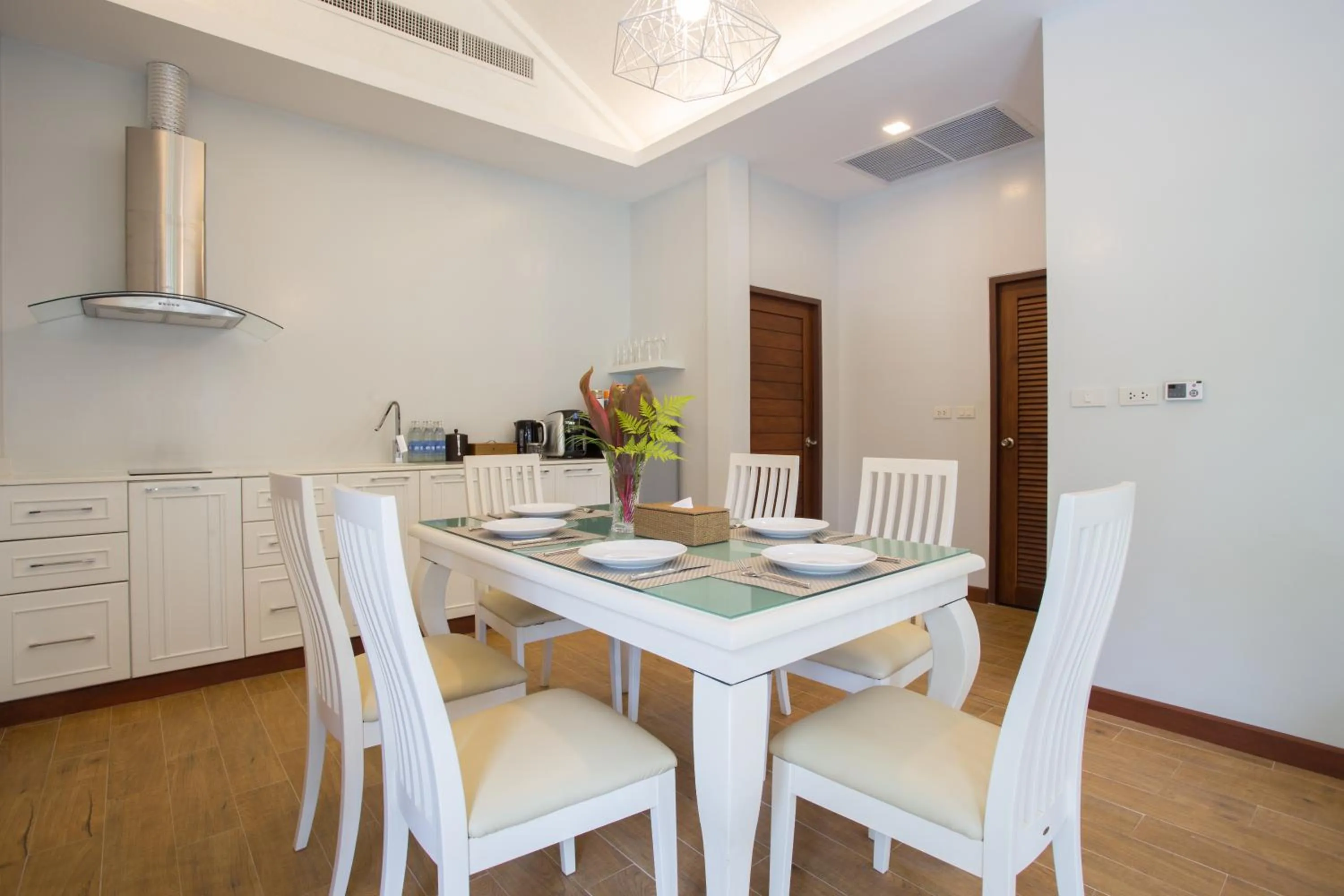 Coffee/tea facilities in Alisea Pool Villa Aonang