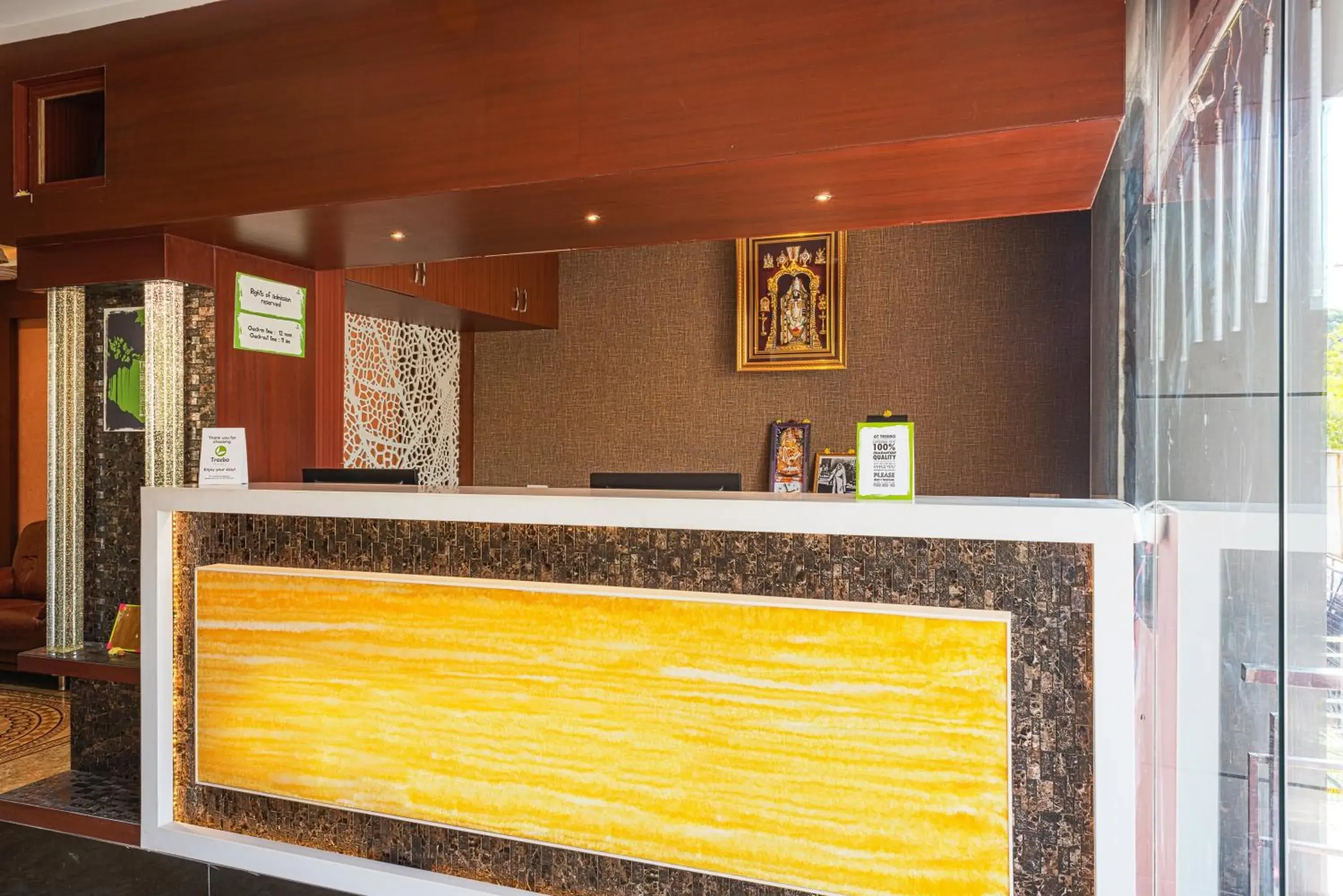 Lobby or reception in Treebo Empire Lobby or reception in Treebo Empire