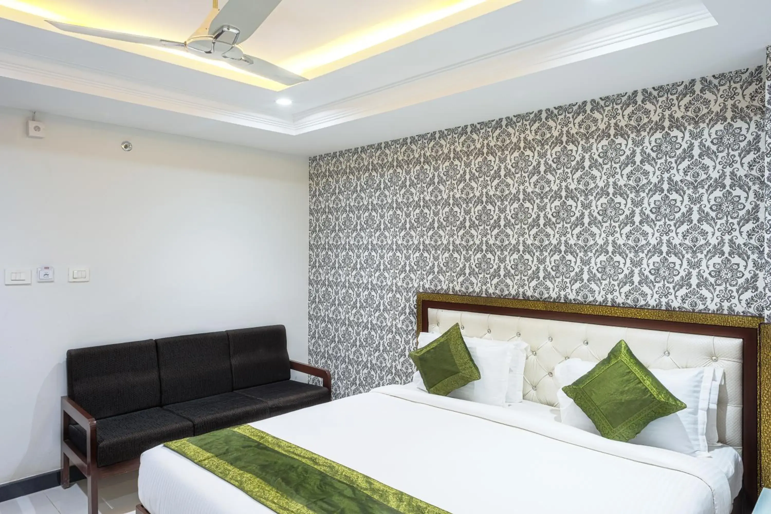 Bedroom, Bed in Treebo Empire Bedroom, Bed in Treebo Empire