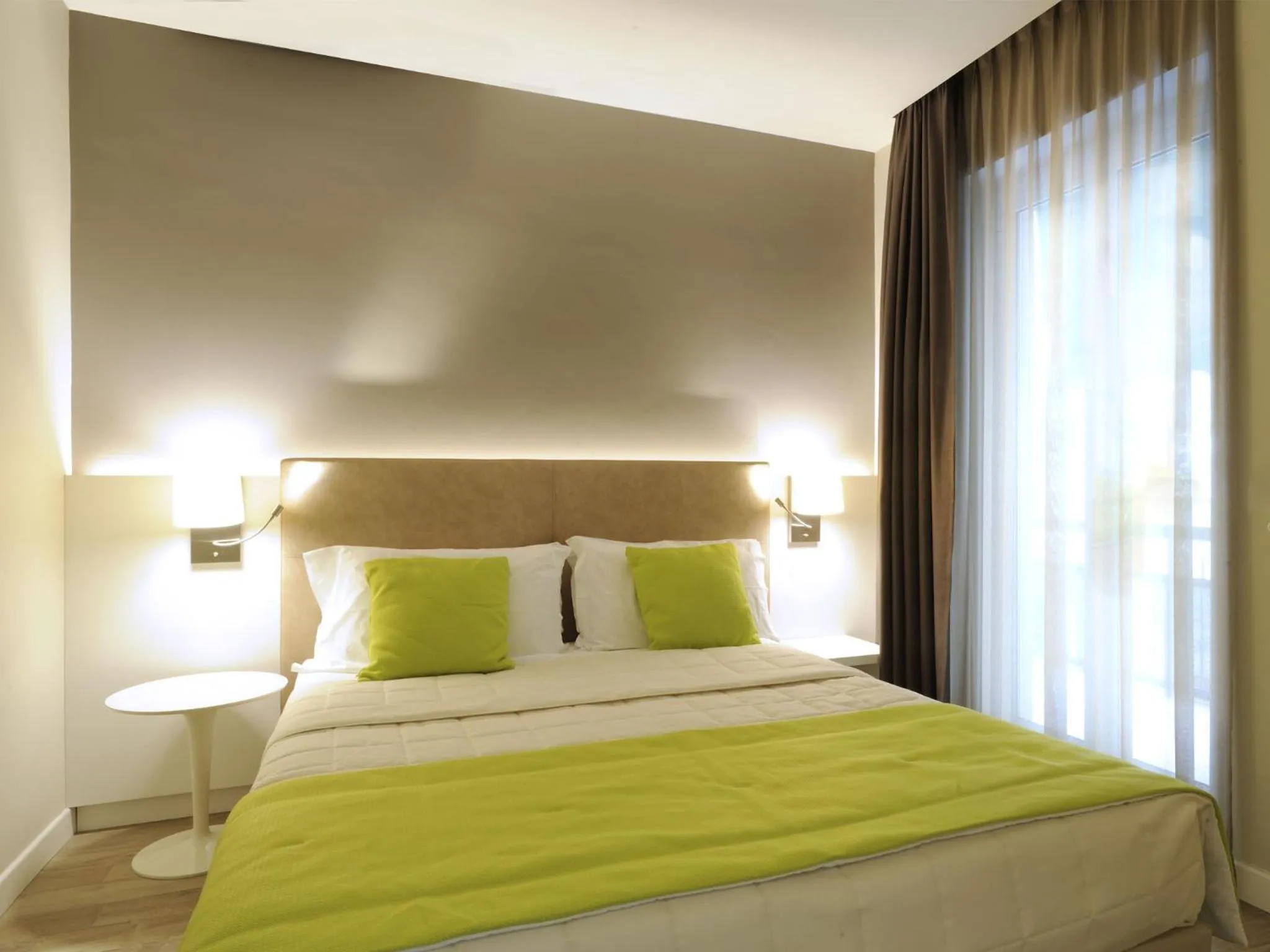 Balcony/Terrace, Bed in Hotel Concordia