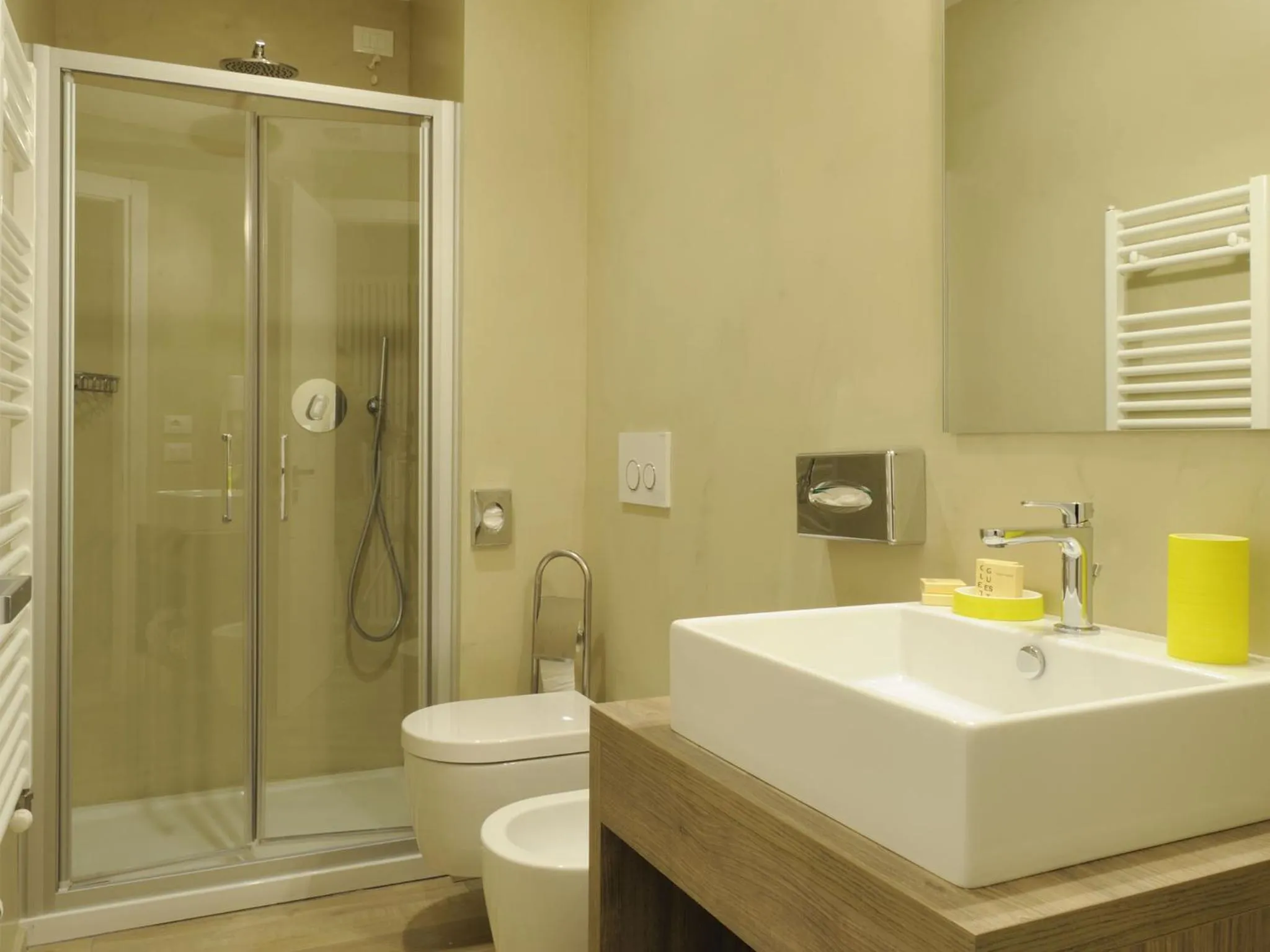 Shower in Hotel Concordia