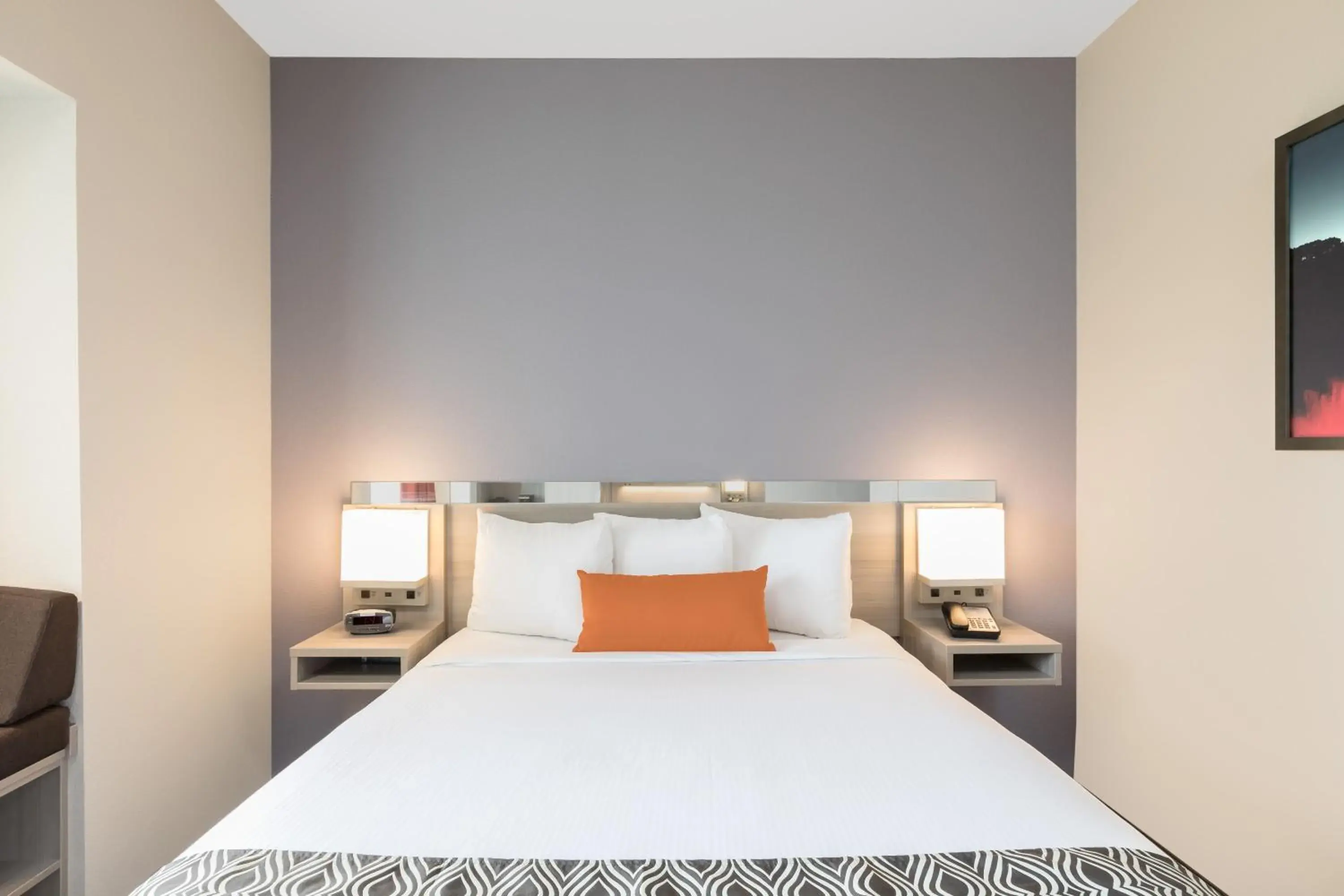 Bed in Microtel Inn & Suites by Wyndham Perry Bed in Microtel Inn & Suites by Wyndham Perry