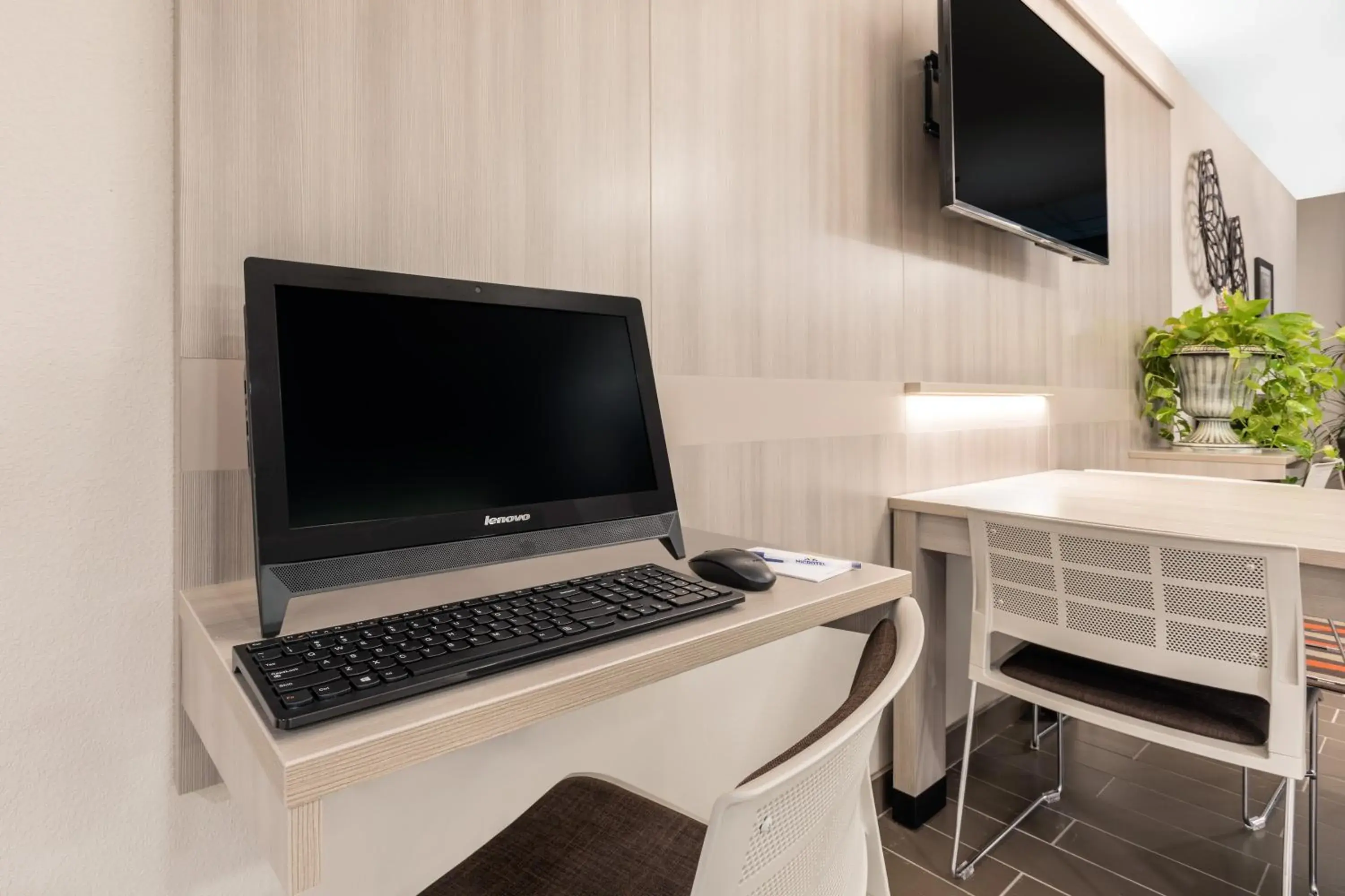 Lobby or reception in Microtel Inn & Suites by Wyndham Perry Lobby or reception in Microtel Inn & Suites by Wyndham Perry