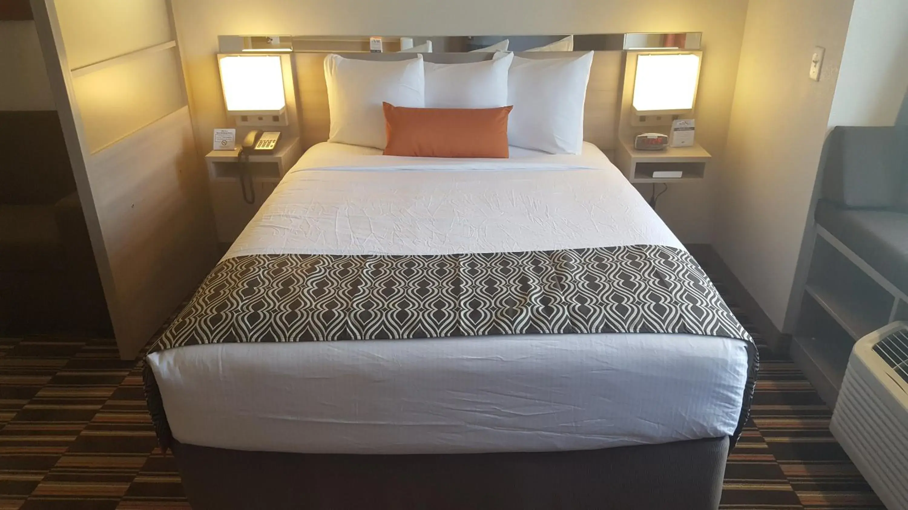 Bed in Microtel Inn & Suites by Wyndham Perry Bed in Microtel Inn & Suites by Wyndham Perry