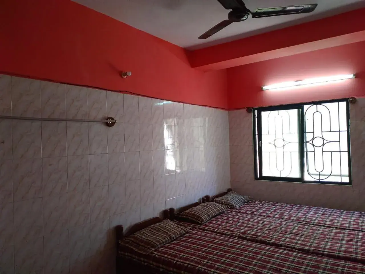 Bed in New Regency Bed in New Regency