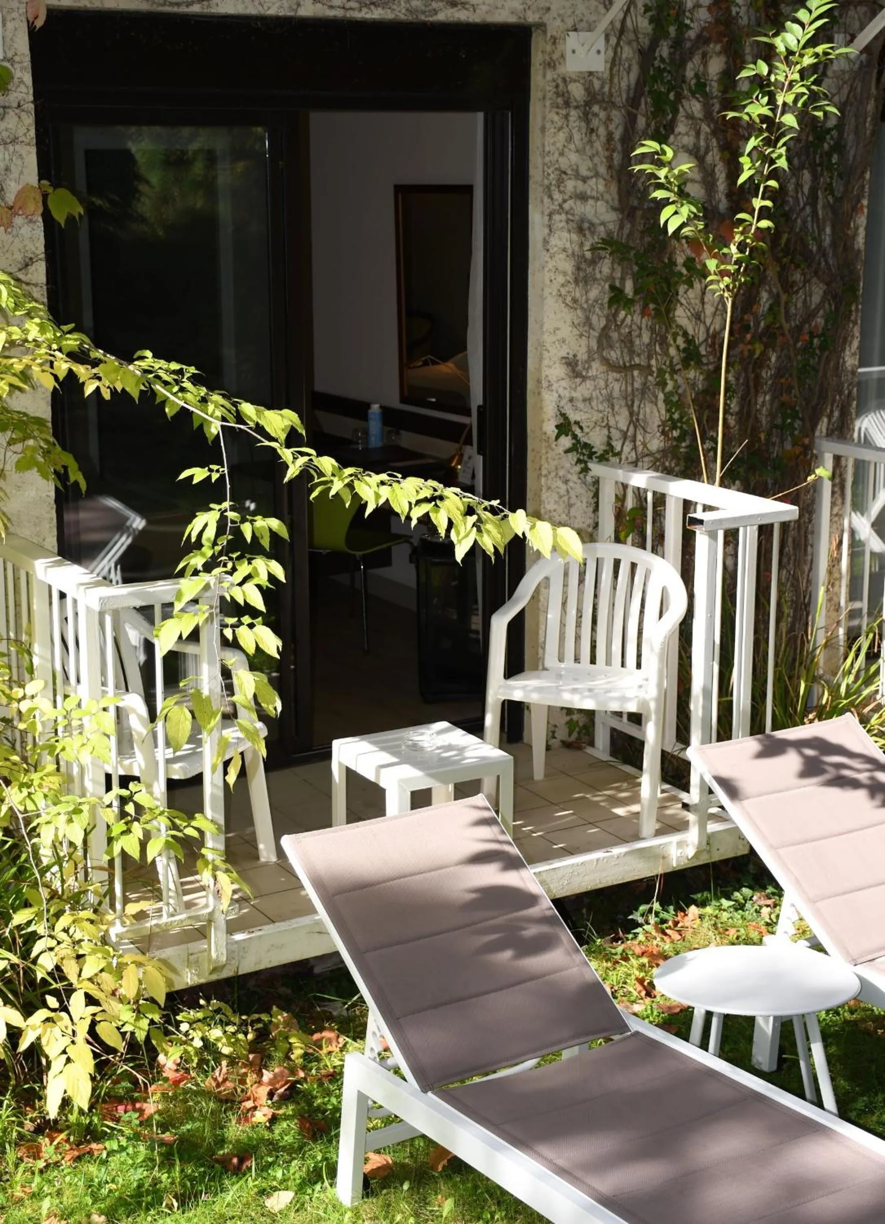Patio in Villa Borghese, The Originals Relais