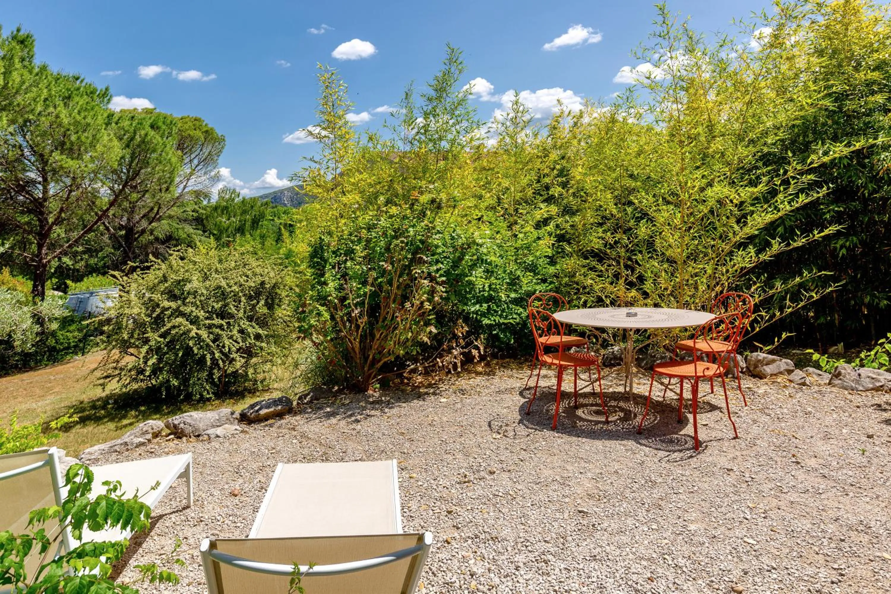 Garden in Hôtel & Résidence Lou Paradou Gréoux Les Bains