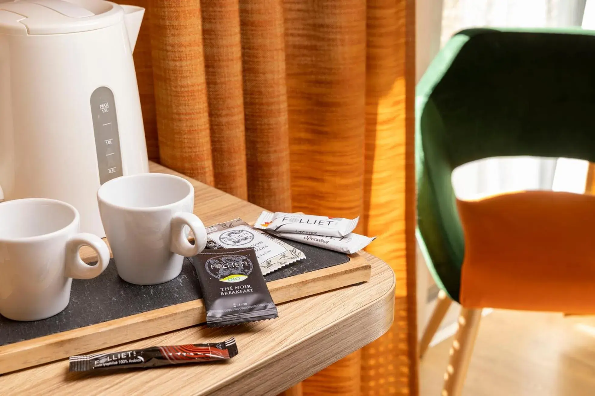 Bedroom in Hôtel & Résidence Lou Paradou Gréoux Les Bains Bedroom in Hôtel & Résidence Lou Paradou Gréoux Les Bains