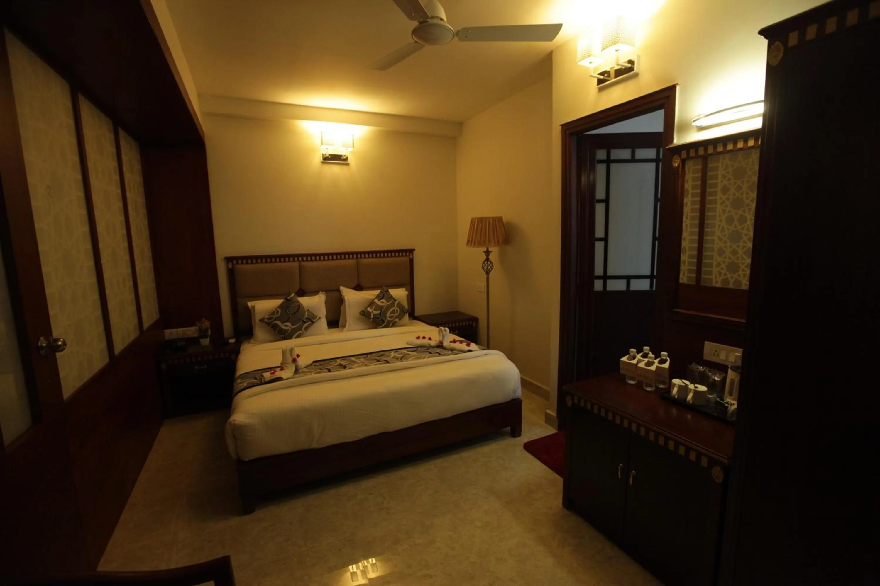 Bedroom, Bed in Grand Cascade Chennai