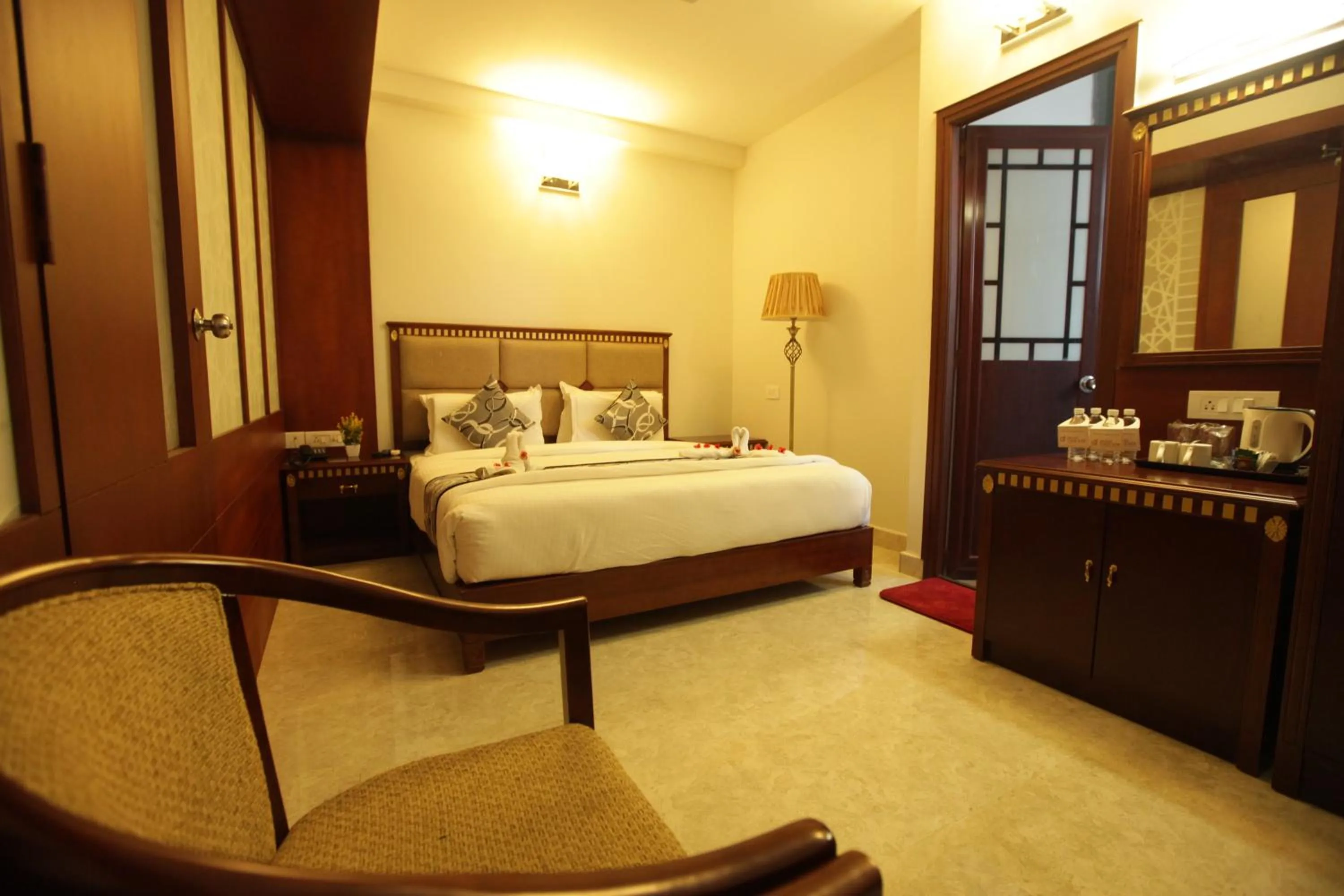Bedroom, Bed in Grand Cascade Chennai