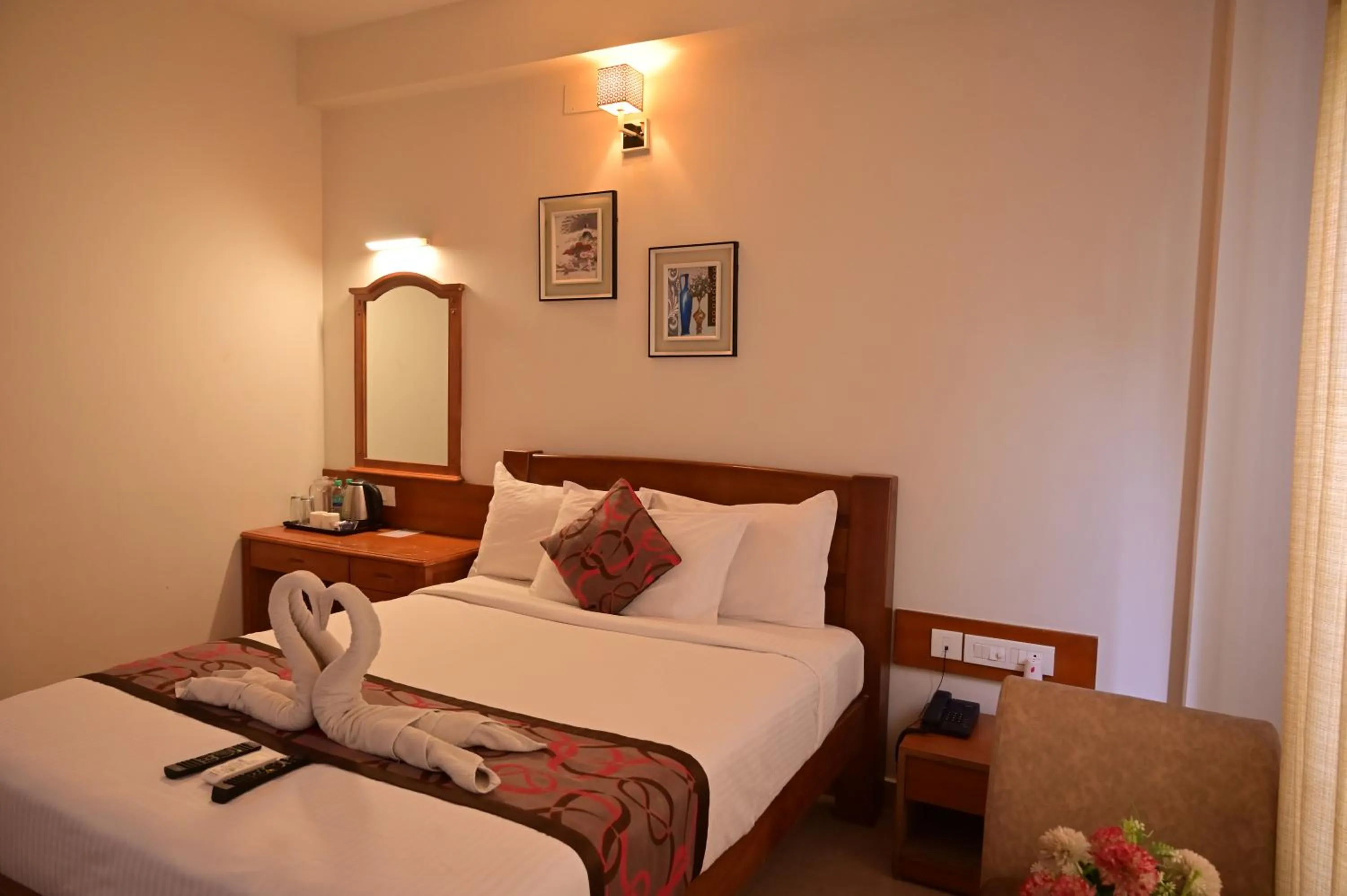 Photo of the whole room, Bed in Grand Cascade Chennai