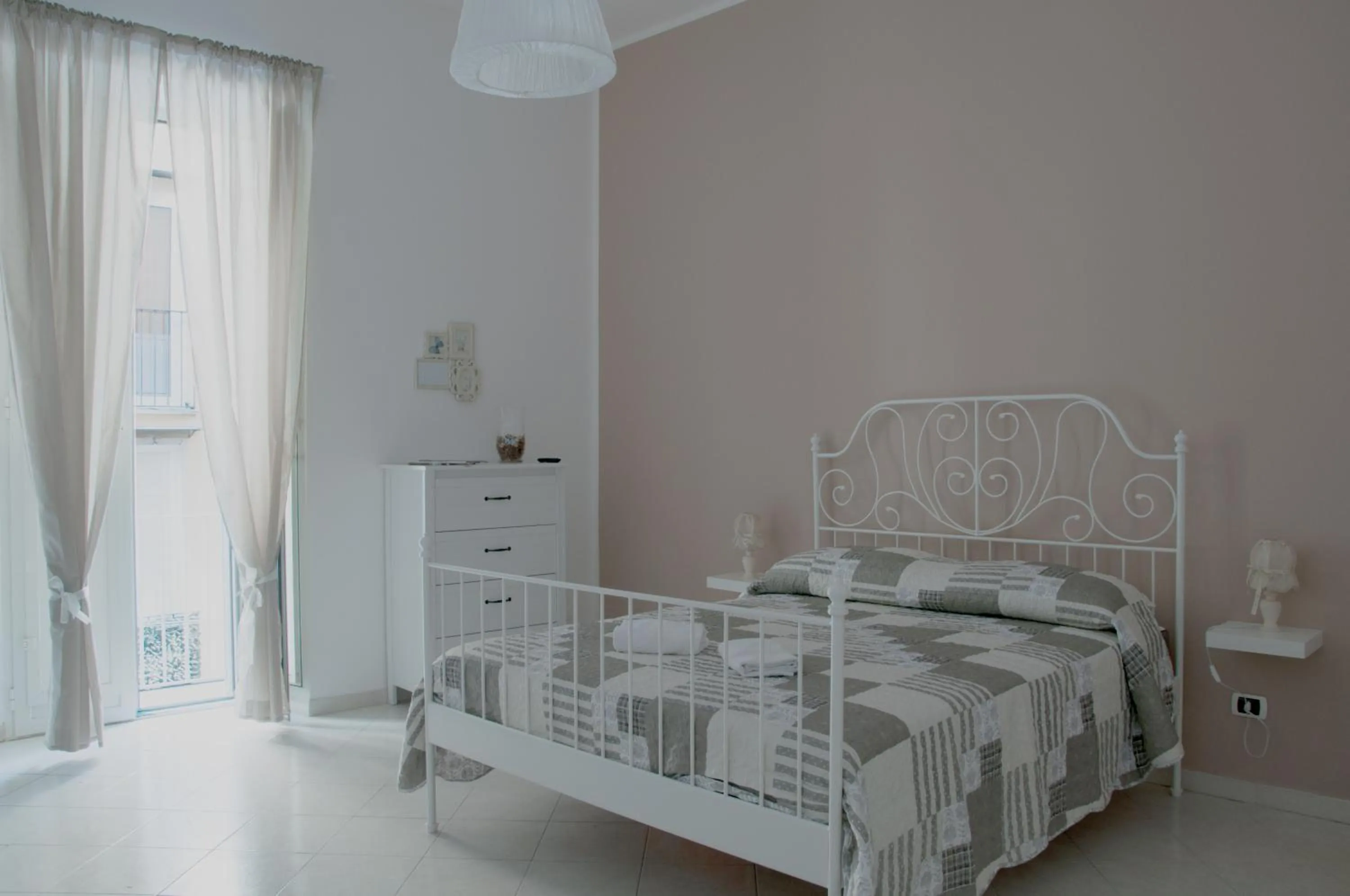 Bed in Sfumature Partenopee