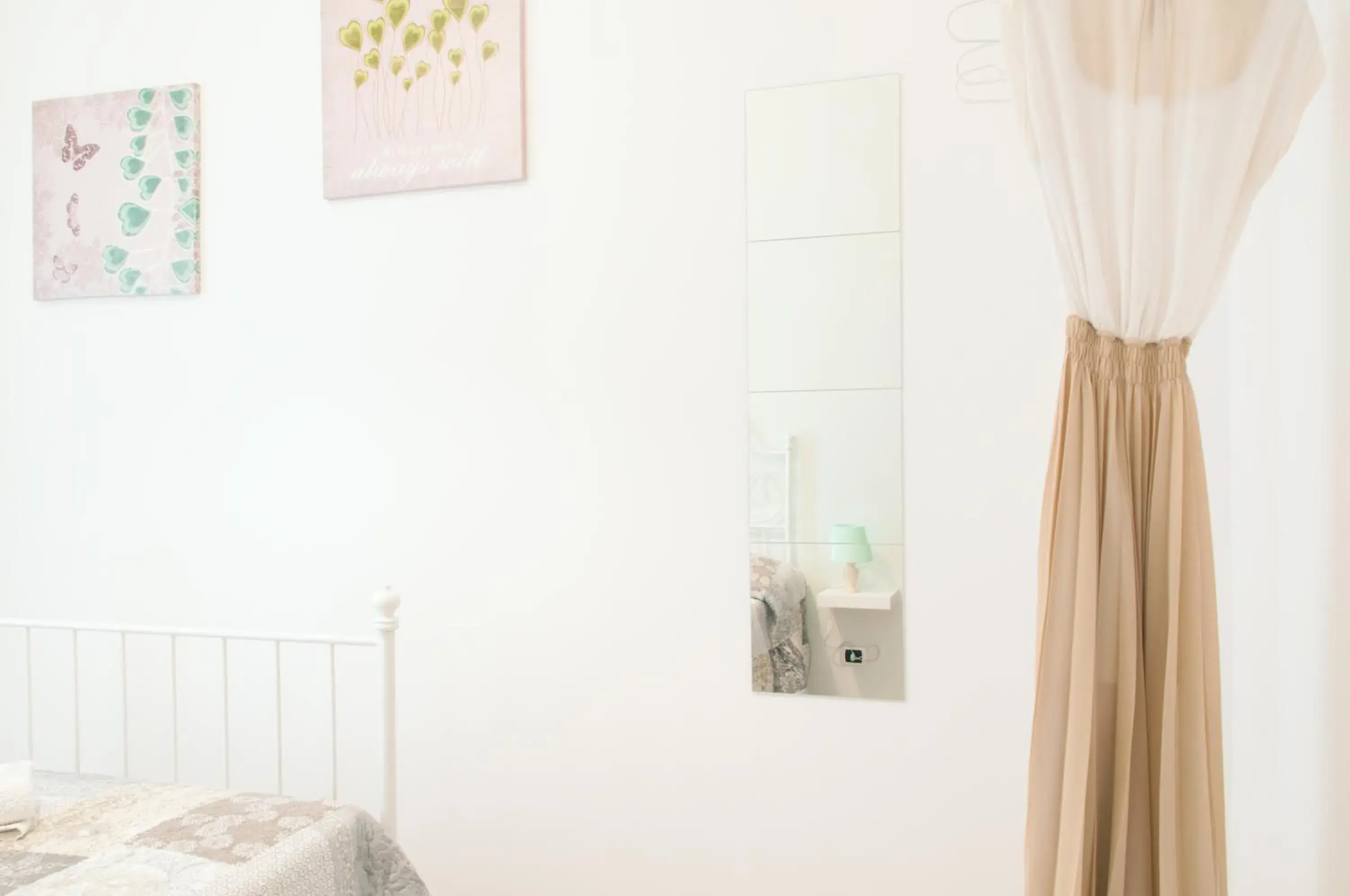Double Room with Private External Bathroom in Sfumature Partenopee Double Room with Private External Bathroom in Sfumature Partenopee