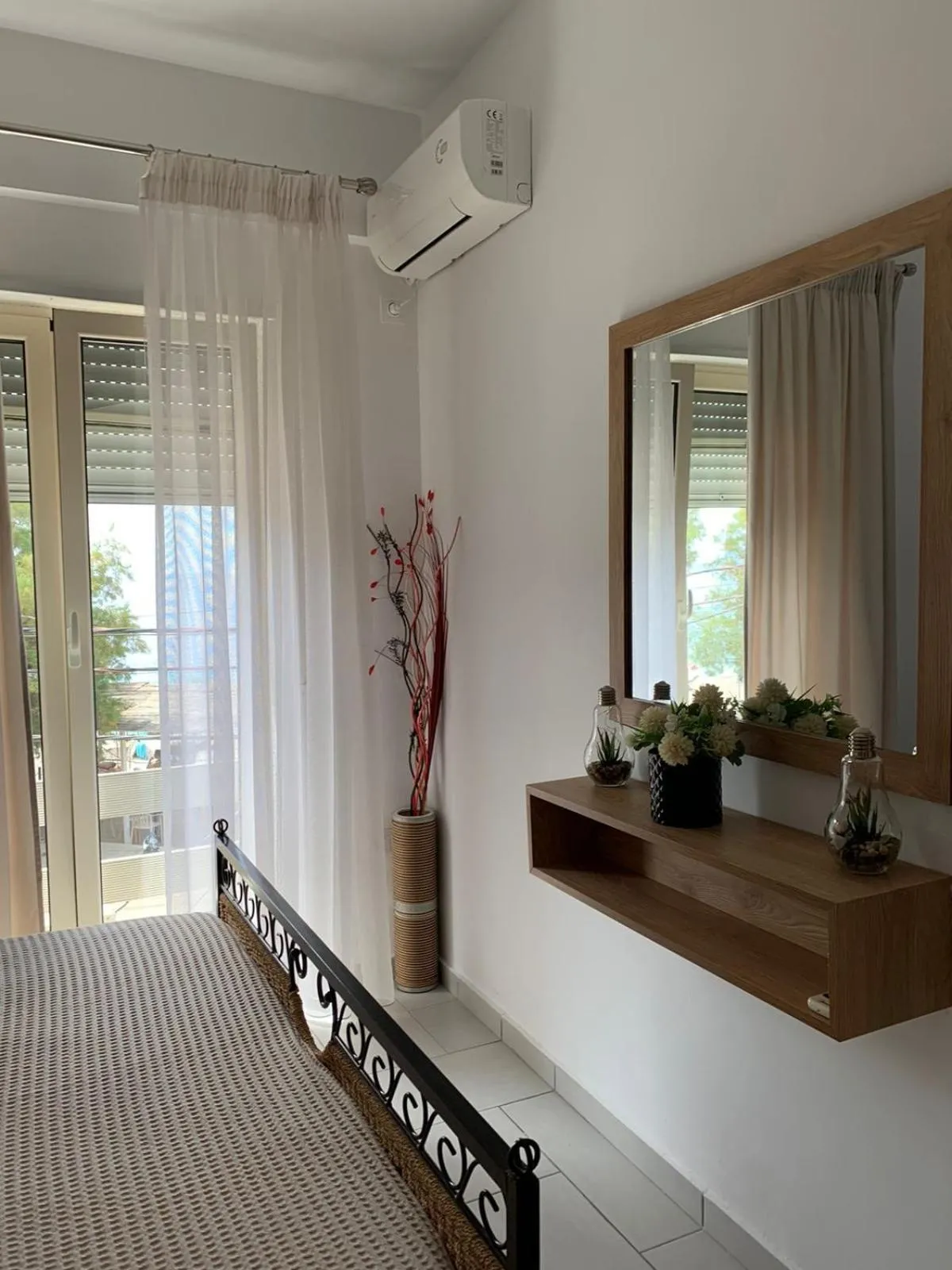 air conditioner in Sea Apartments Himare