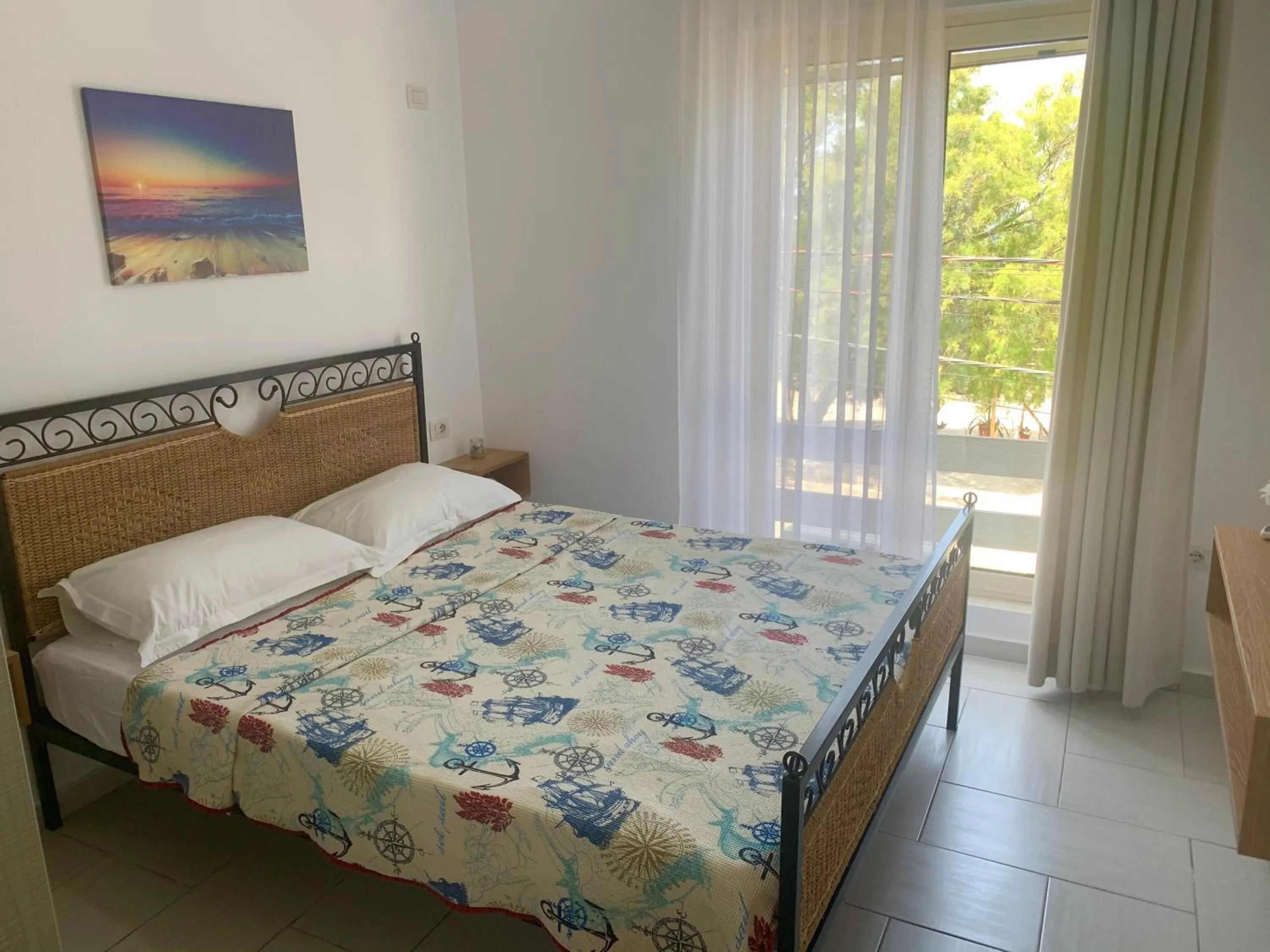 Bed in Sea Apartments Himare