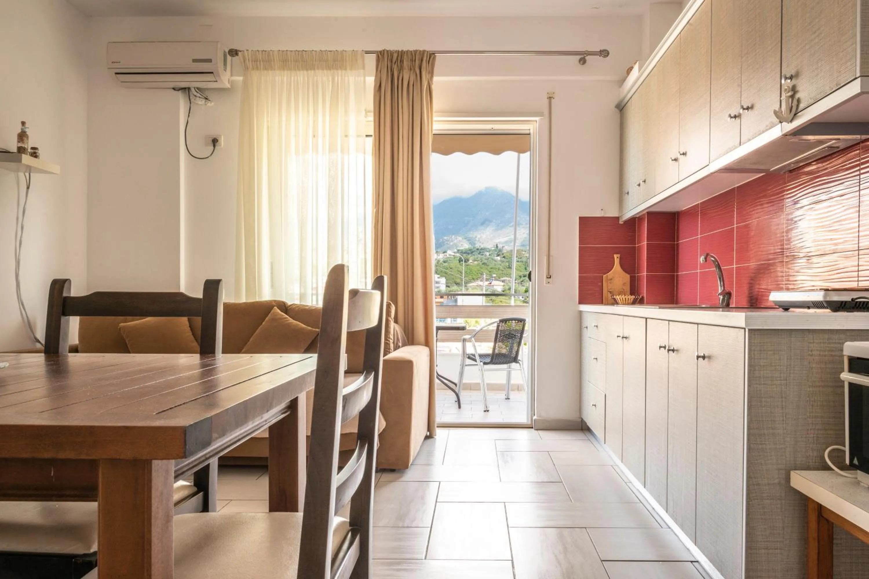 Kitchen or kitchenette in Sea Apartments Himare