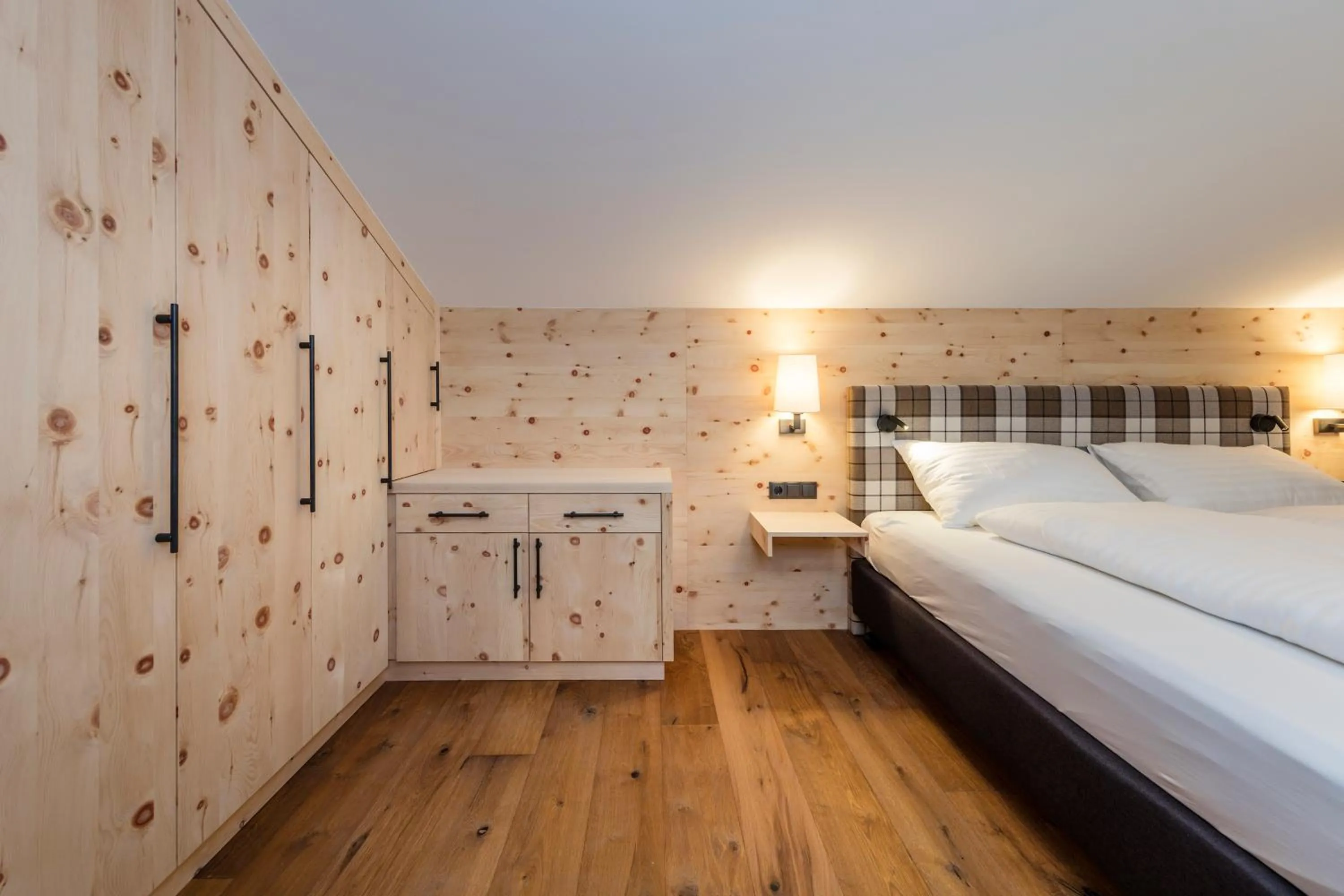 Bedroom, Bed in Alpbach Lodge Chalet Superior