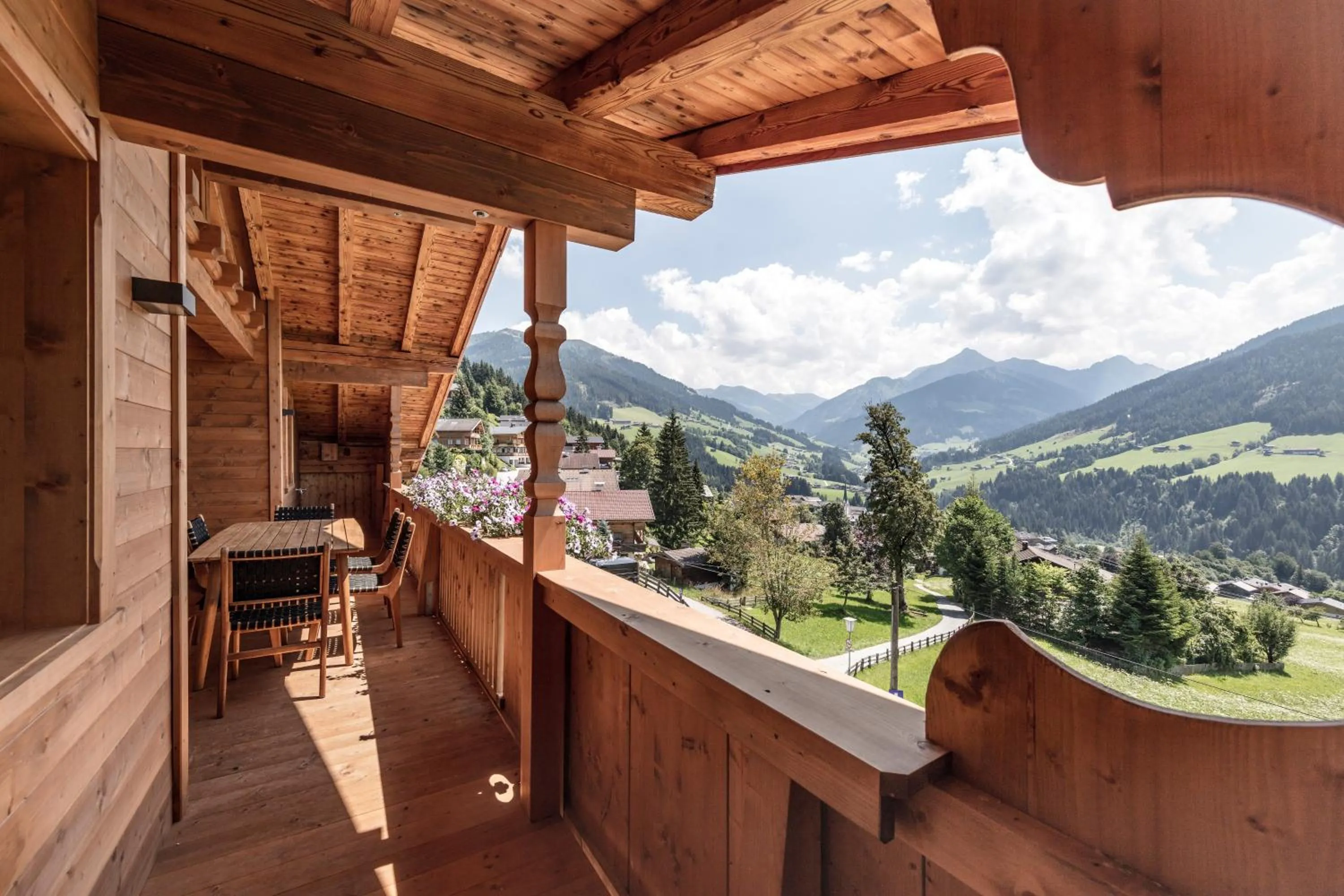 Property building in Alpbach Lodge Chalet Superior