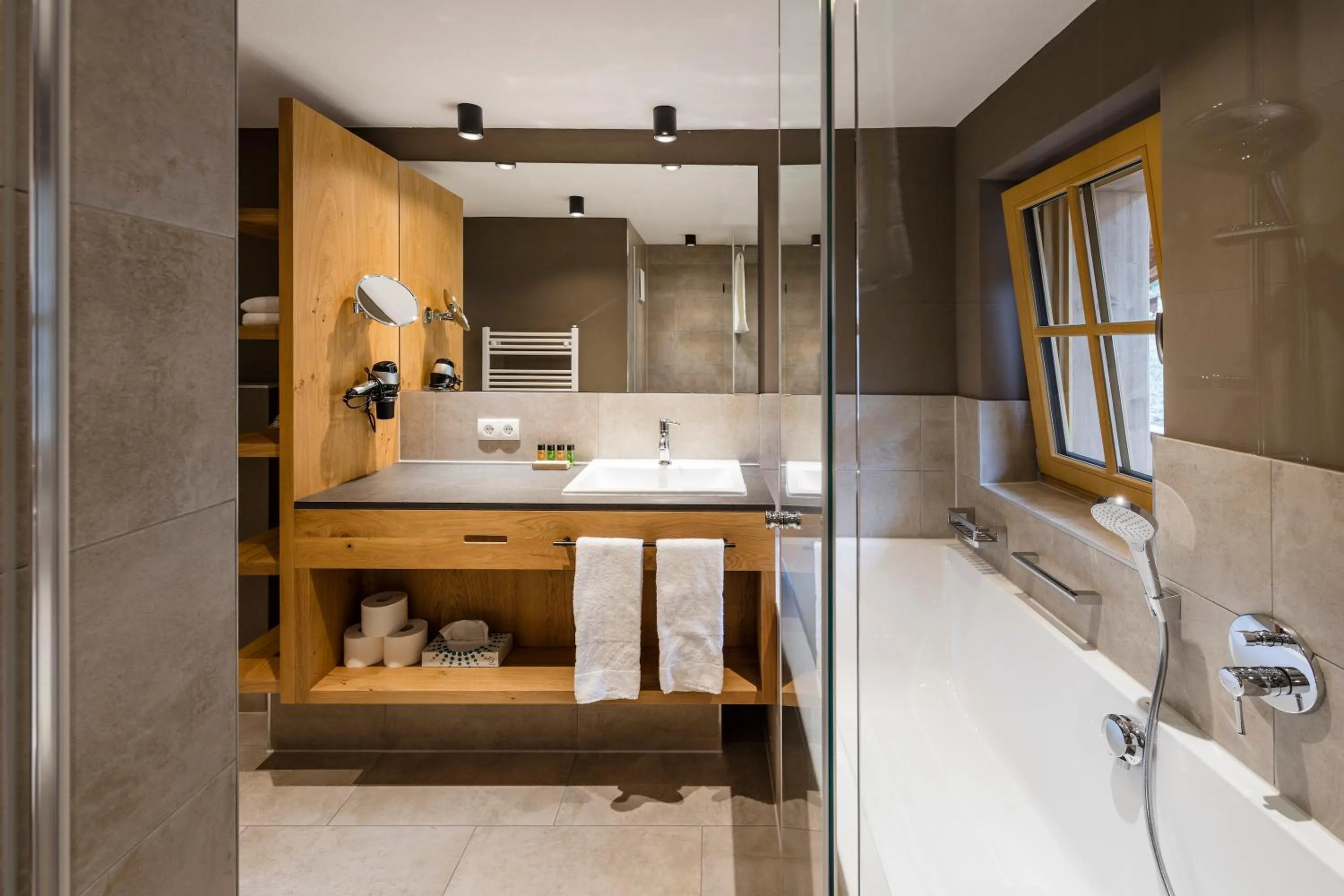 Bathroom in Alpbach Lodge Chalet Superior