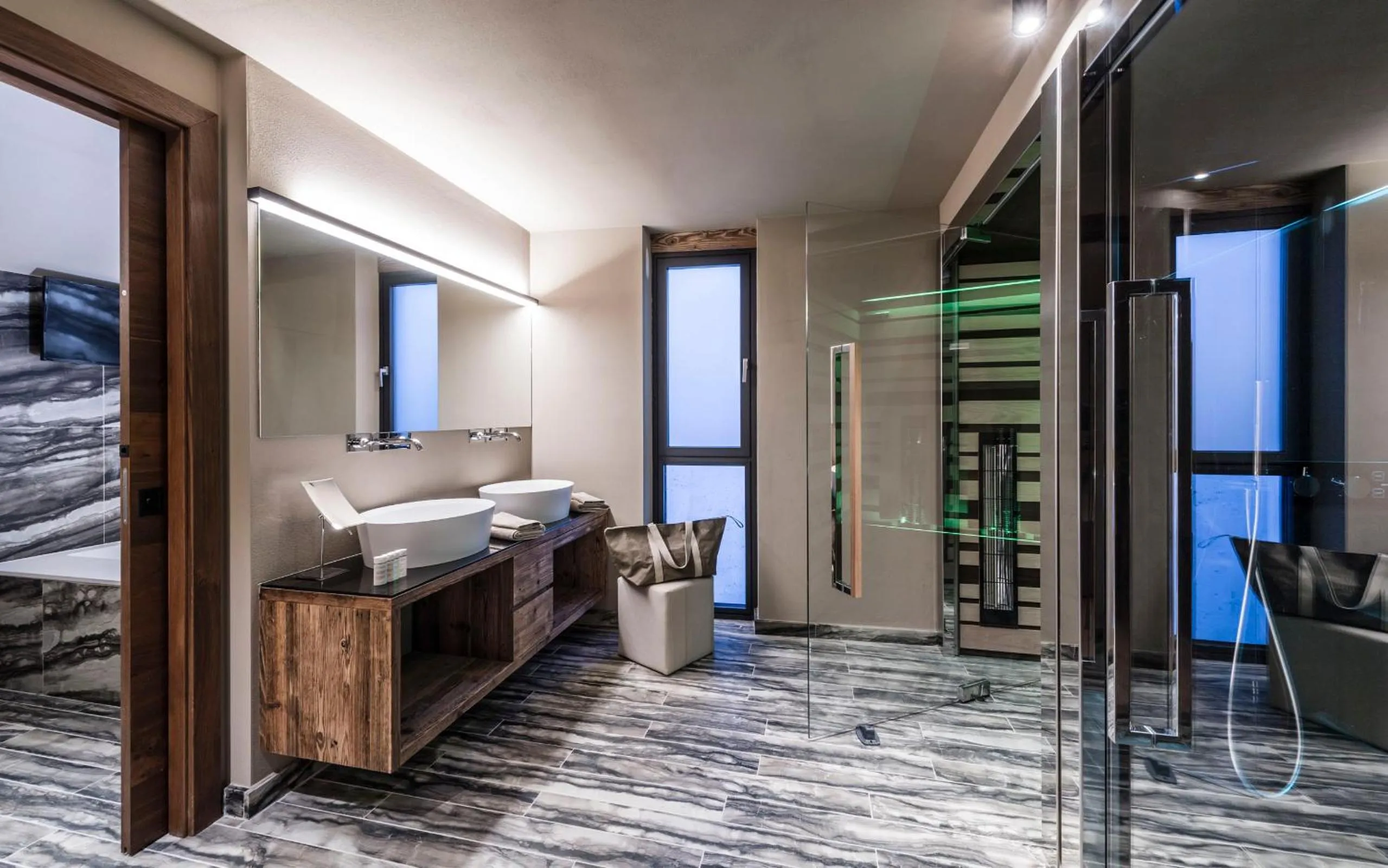 Sauna, Bed in Hotel Montchalet