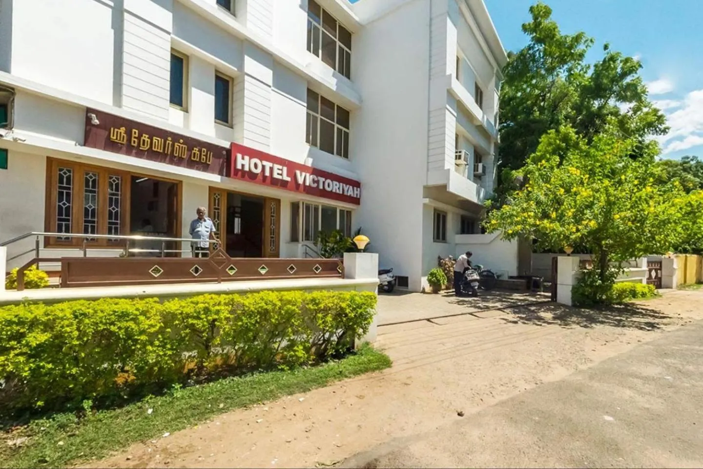 Street view in Hotel Victoriyah