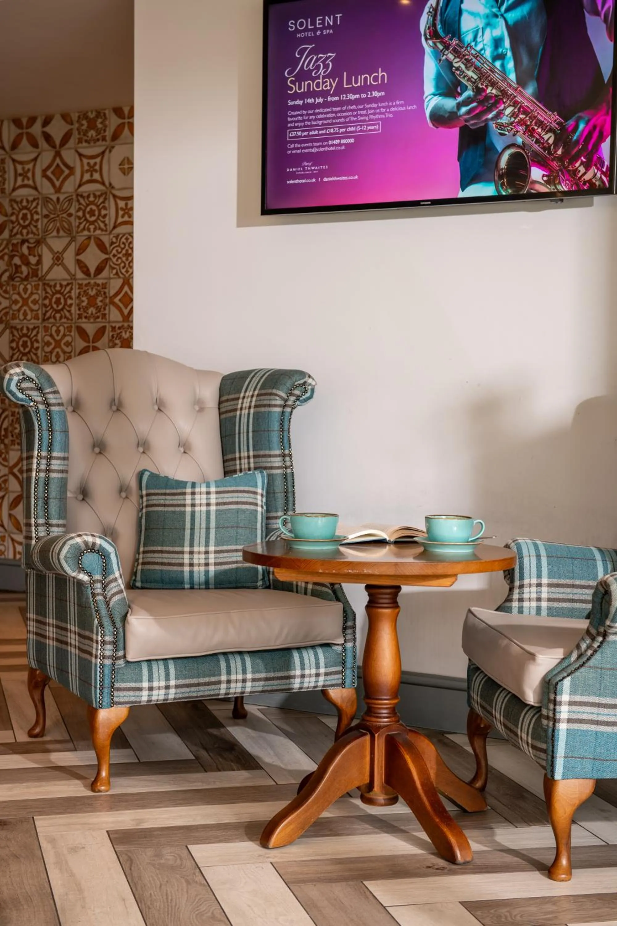 Restaurant/places to eat in Lodge at Solent