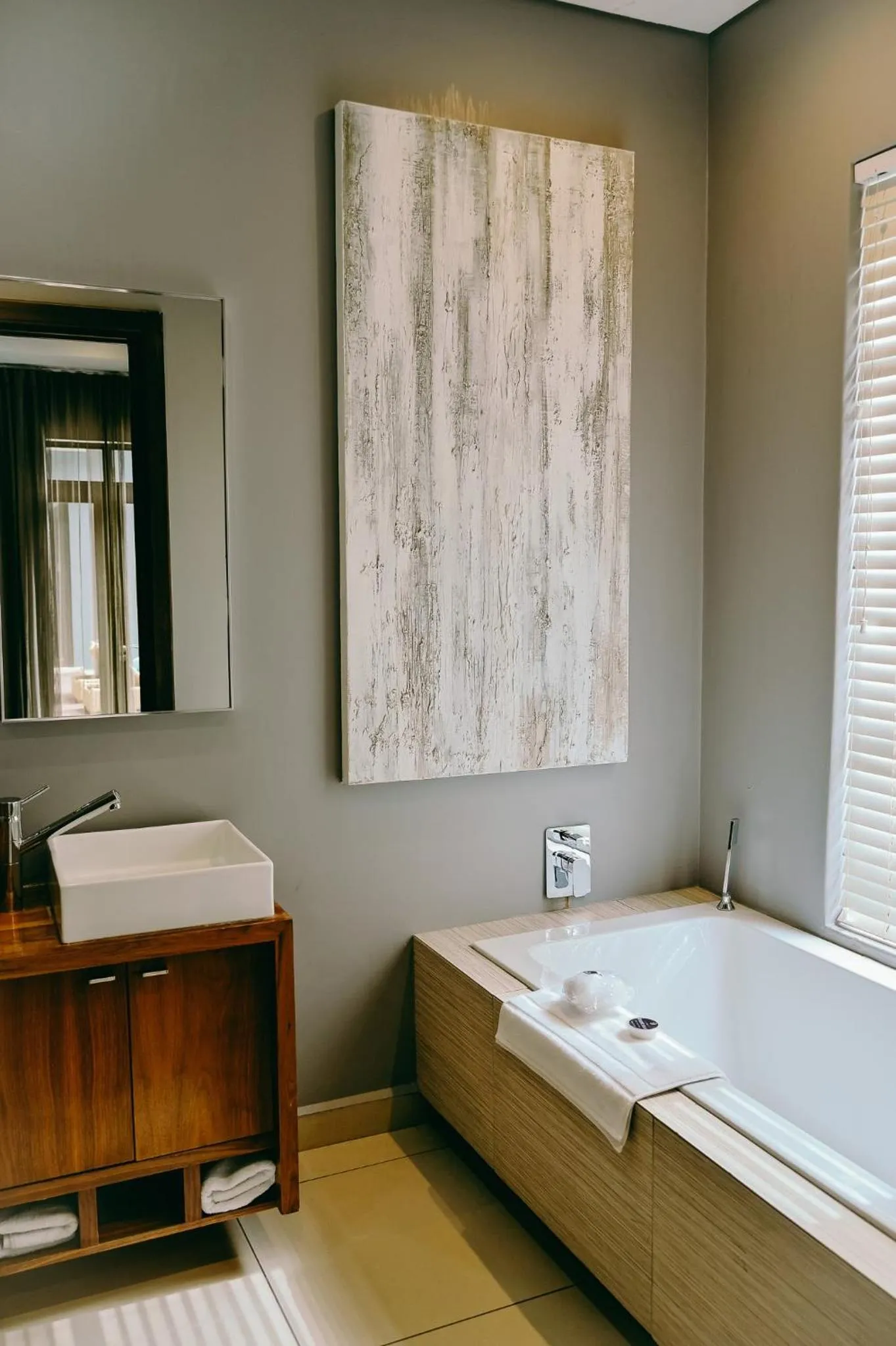 Bathroom, Bed in Tredenham Boutique Hotel