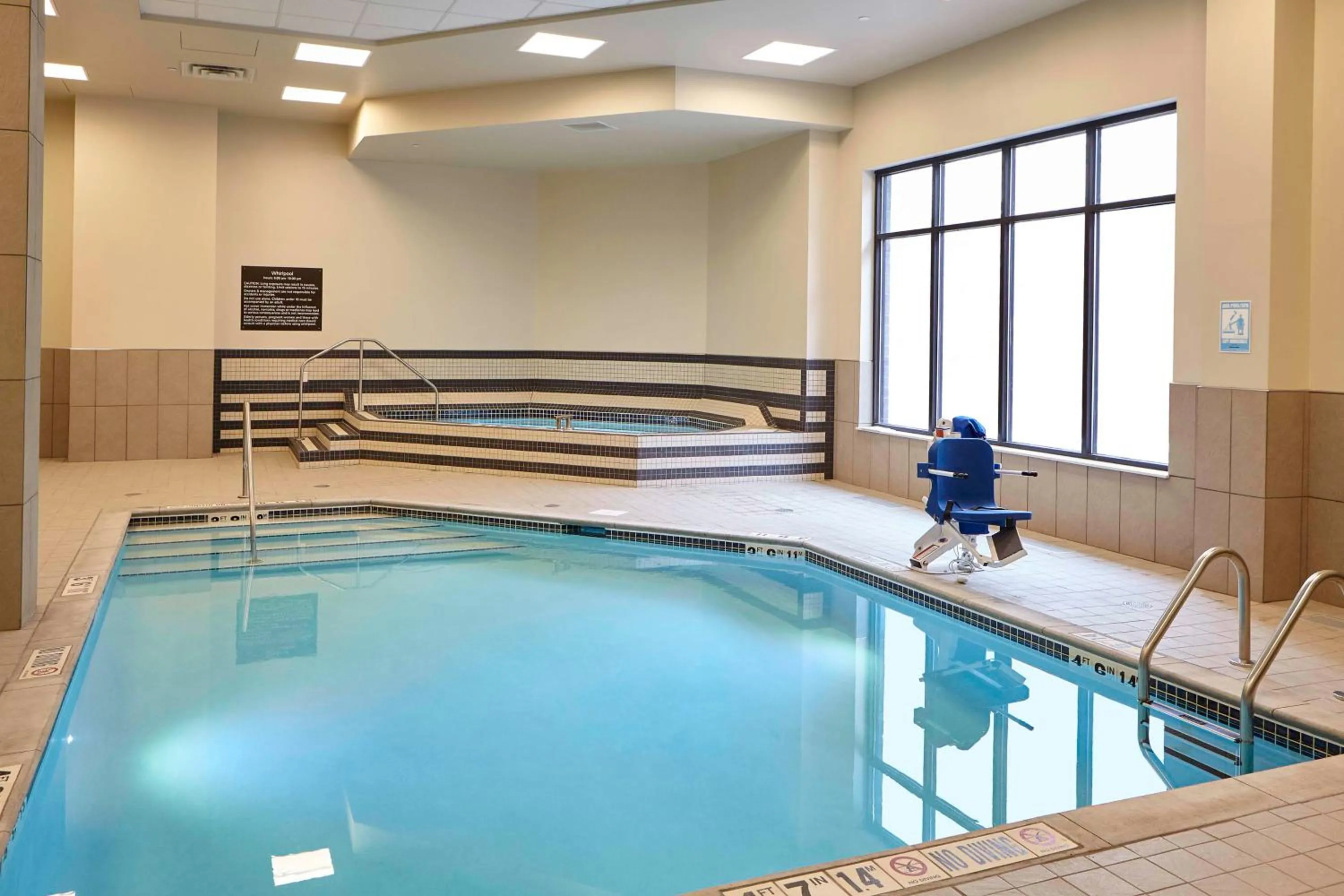 Pool view in Hilton Garden Inn Minneapolis - University Area