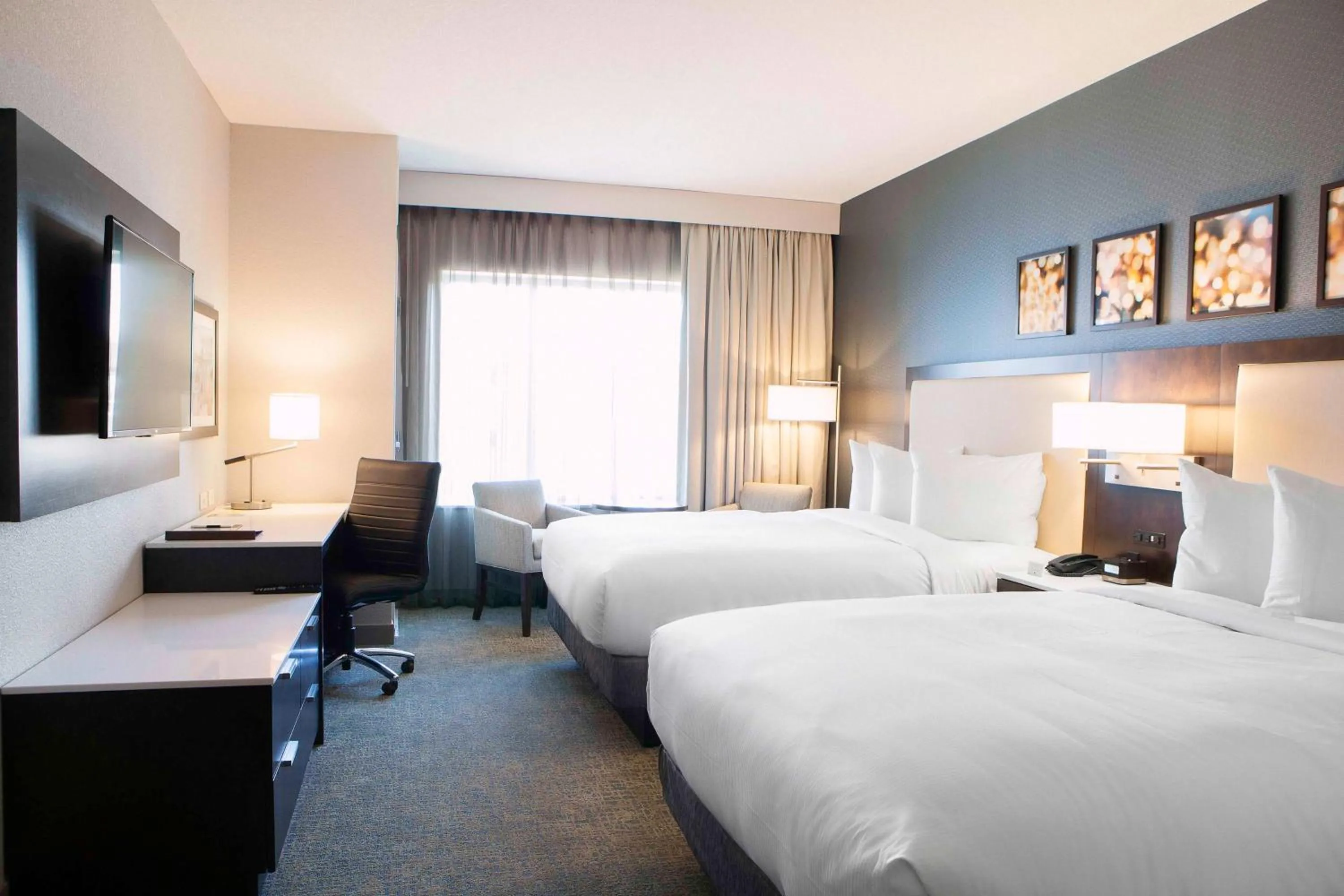 Bed in Hilton Garden Inn Minneapolis - University Area