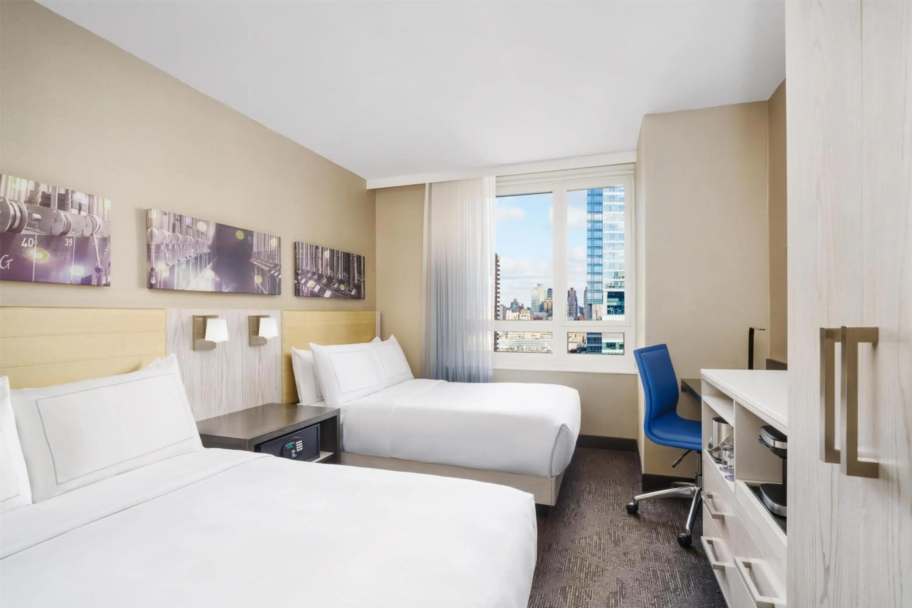Bed in Doubletree By Hilton New York Times Square West
