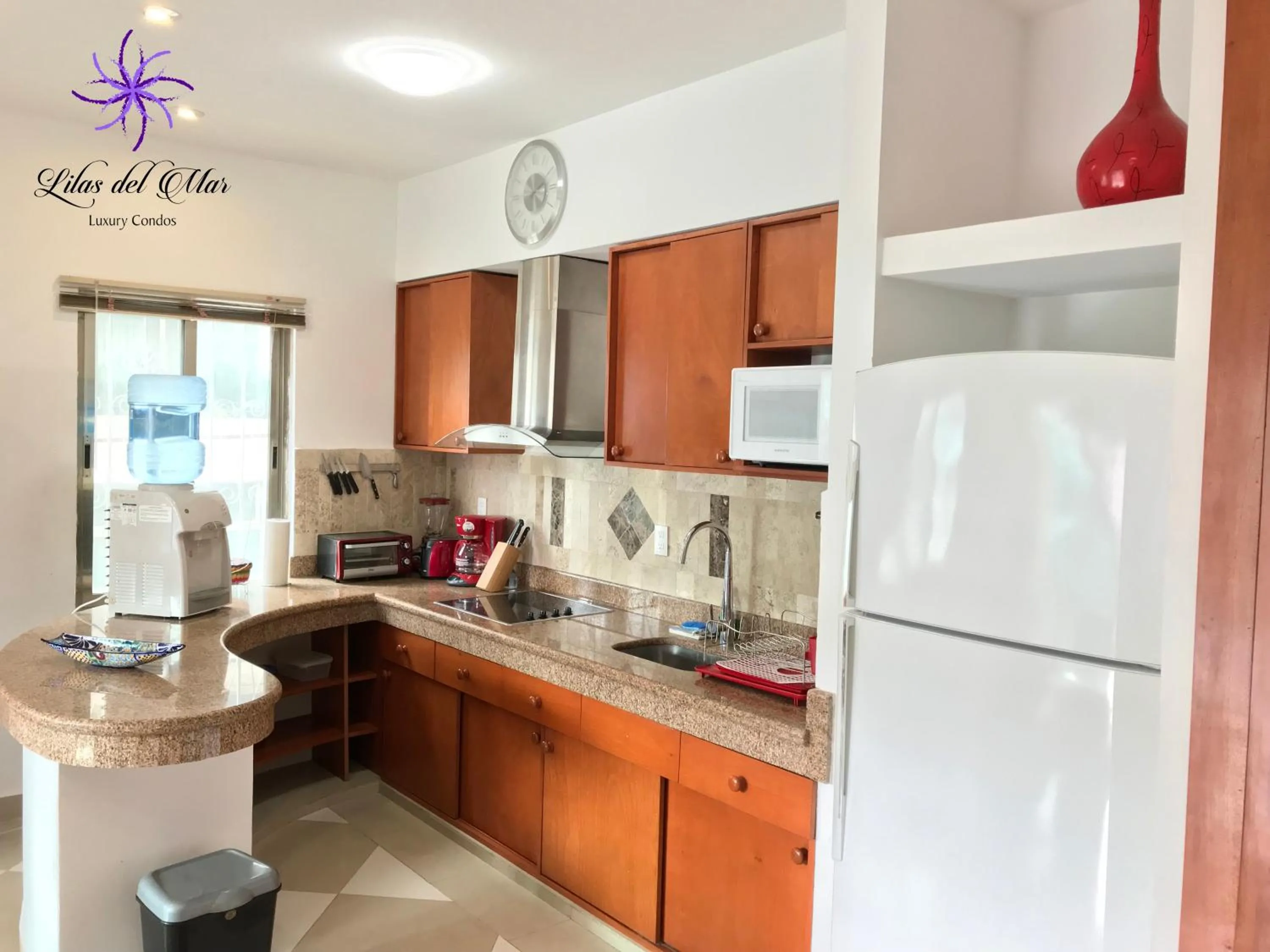 Kitchen or kitchenette in Lilas del Mar Apartments