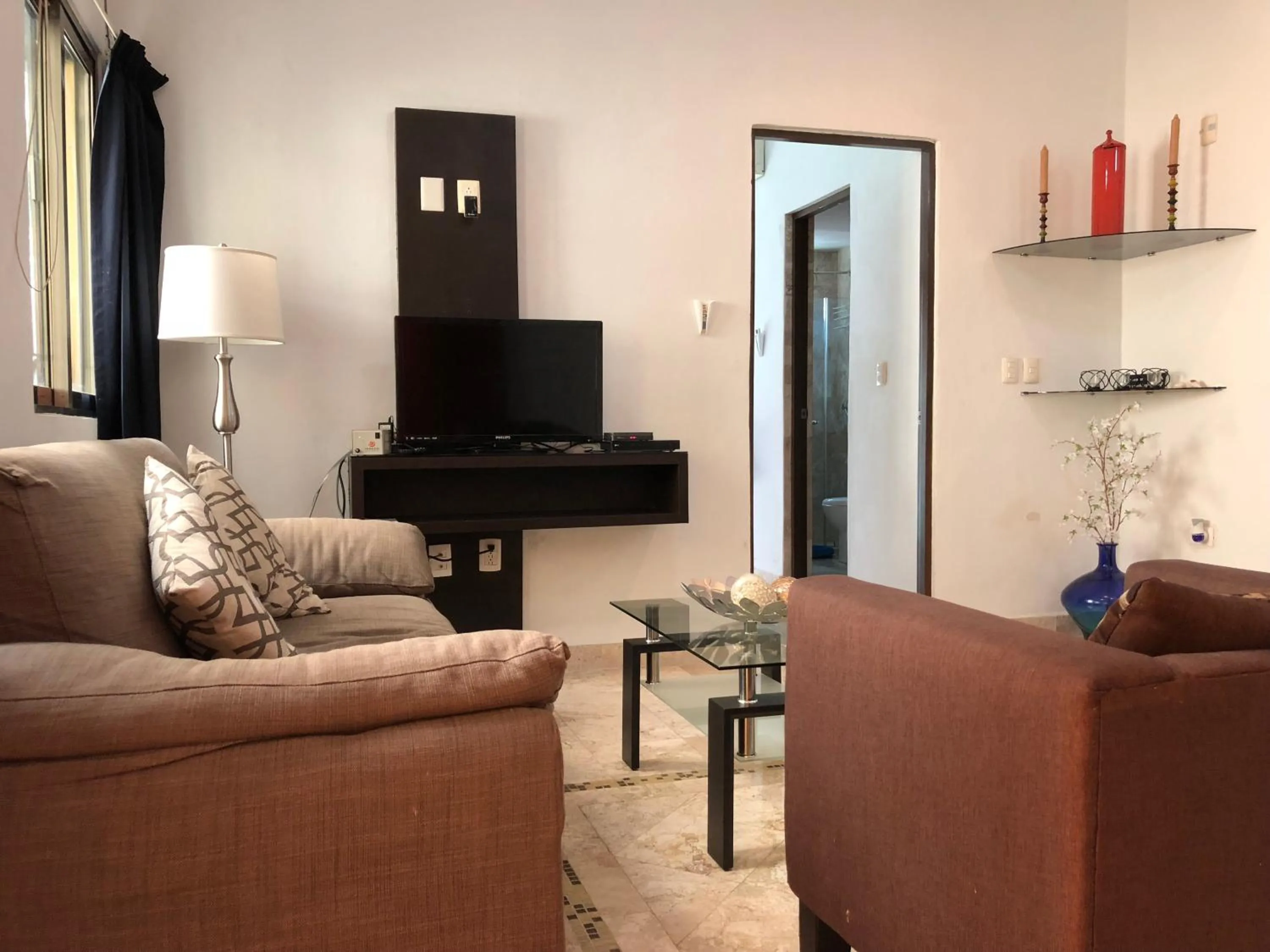 TV and multimedia in Lilas del Mar Apartments