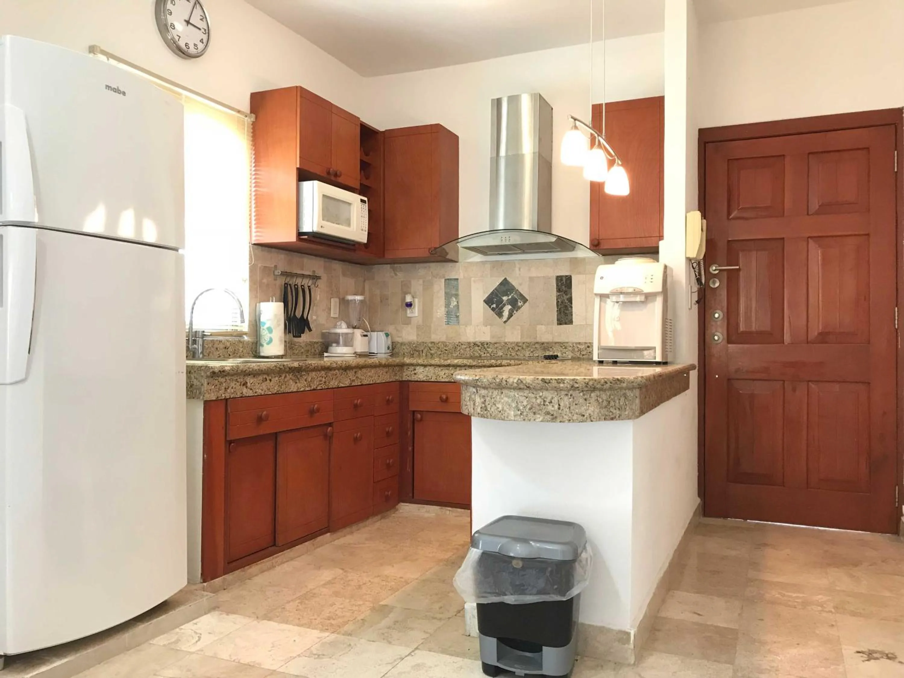 Kitchen or kitchenette in Lilas del Mar Apartments