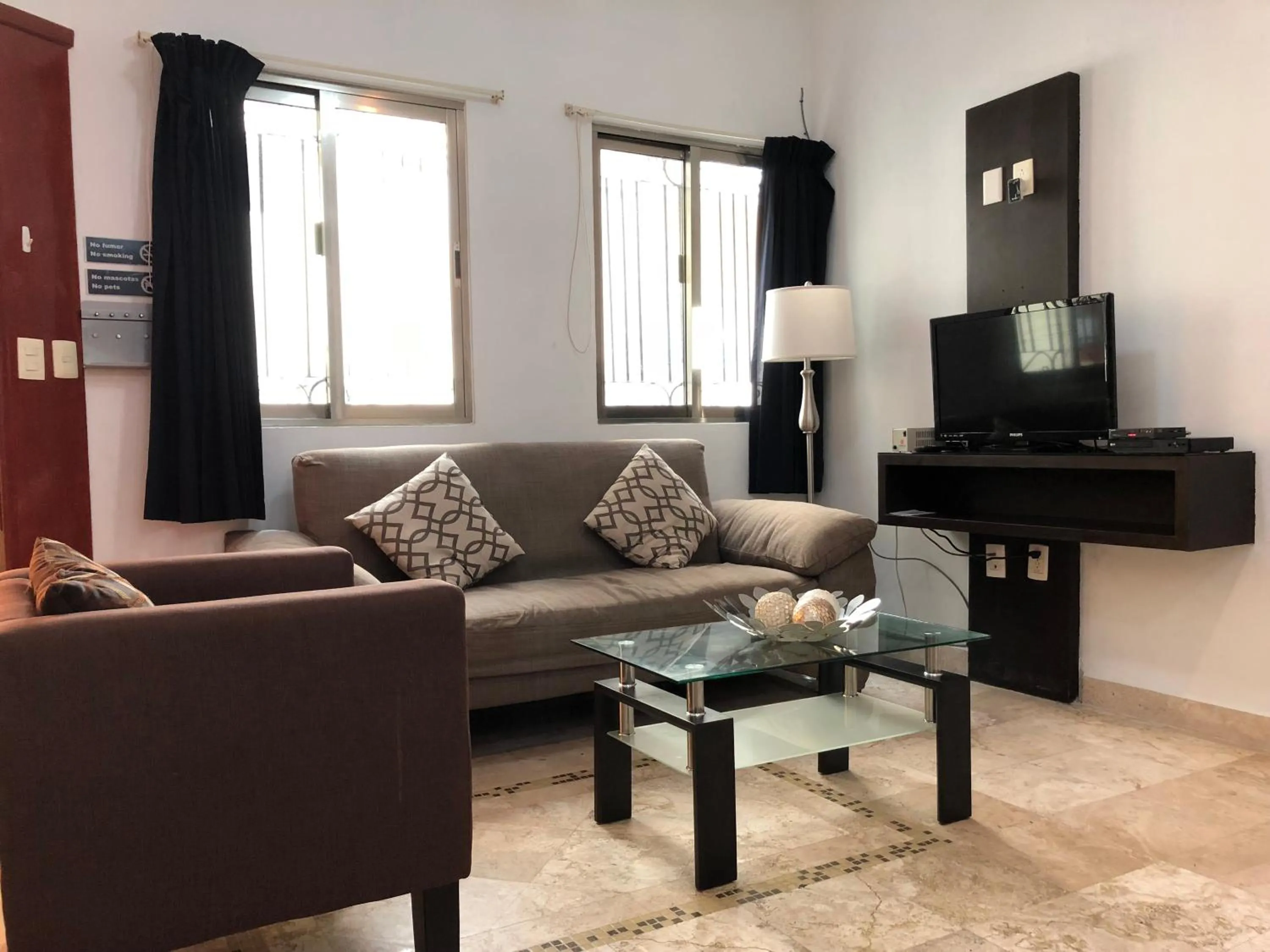 TV and multimedia in Lilas del Mar Apartments